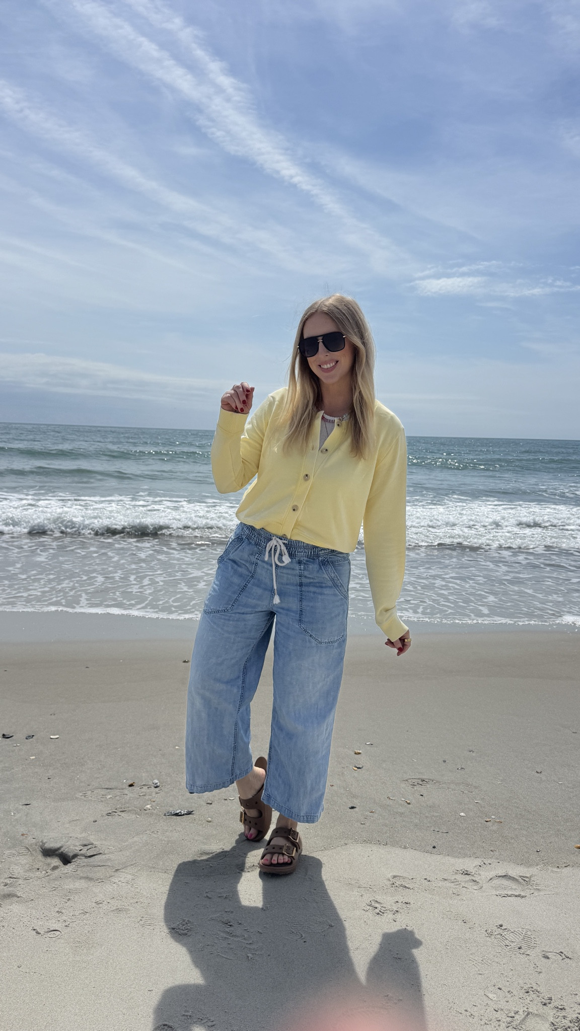 Yellow cardigan and loose wide leg jeans!

#LTKootd #LTKSaleAlert #LTKmomlife