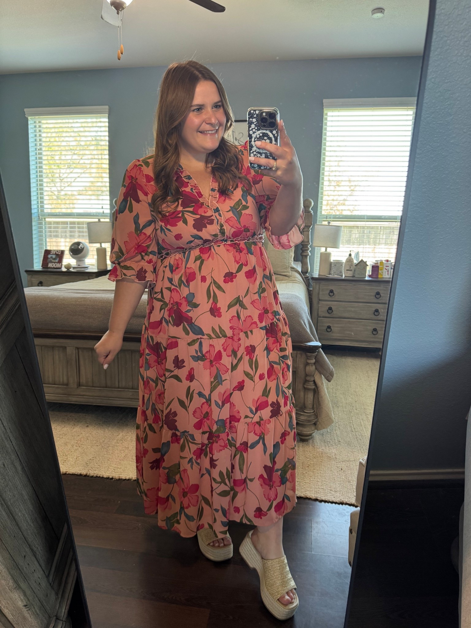 This dress is the prettiest floral pattern and can be dressed up or down. I’m wearing a 1x/size 16 and it fits true to size. I’m 5’1 for reference. 

#LTKPlusSize #LTKootd #LTKMidsize