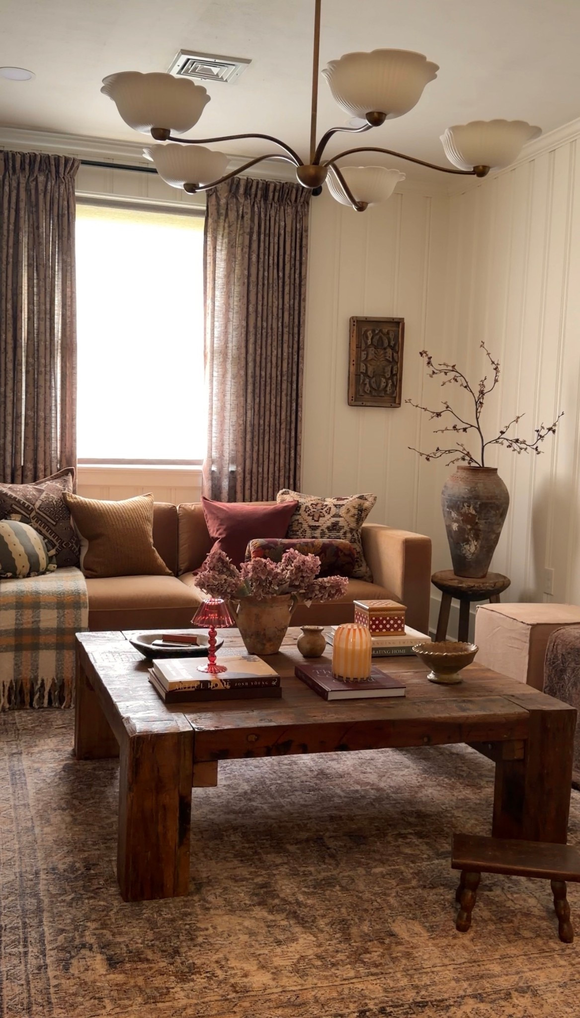 Shop my sitting room

#LTKHome #LTKU #LTKselfcare