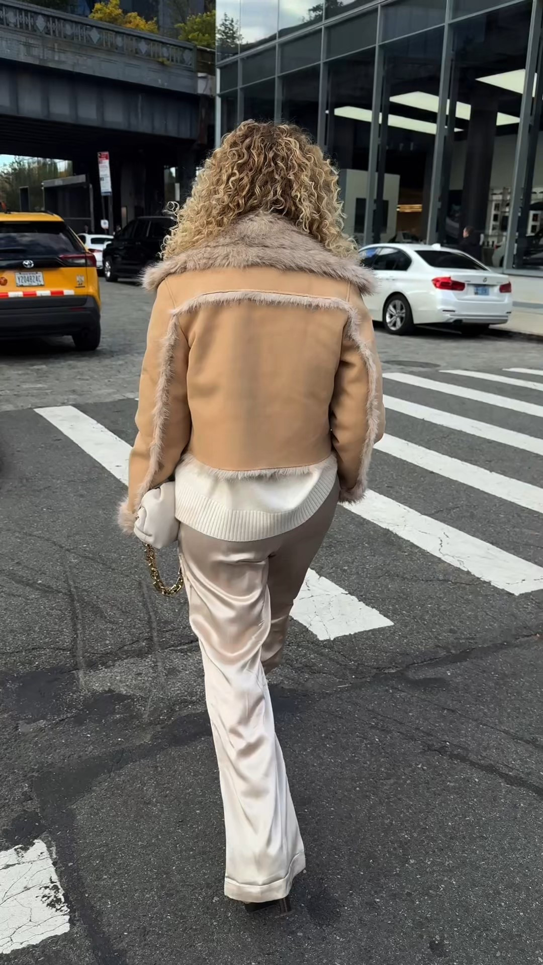 Loving these silk trousers! Pull on and fully machine washable!! And cashmere for days..

#LTKFindsUnder100 #LTKStyleTip