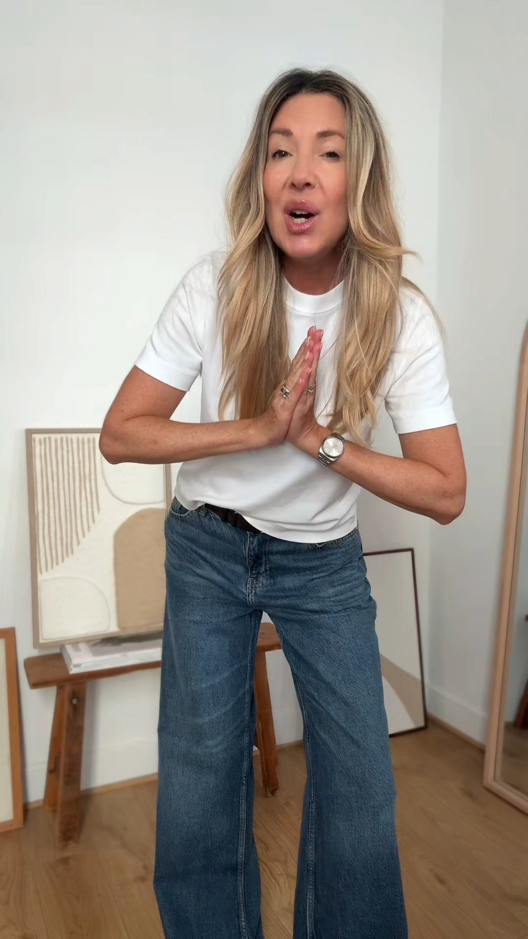 ✨ Mon coup de cœur du moment : le blazer oversize de chez The Frankie Shop ✨
Je suis totalement fan de sa coupe boxy et de sa matière fluide qui apportent une touche élégante à n’importe quelle tenue. Parfait pour structurer un look casual ou pour une silhouette plus sophistiquée.

💡 Astuce style : porte-le avec un jean slim et des boots pour un look effortless chic, ou sur une robe fluide pour une vibe plus féminine.

#TheFrankieShop #BlazerOversize #StyleChic #LookDuJour #FashionLover #LTKFrance

⸻

✨ My current favorite: the oversized blazer from The Frankie Shop ✨
I’m totally in love with its boxy cut and fluid fabric that add an elegant touch to any outfit. Perfect for structuring a casual look or for a more sophisticated silhouette.

💡 Styling tip: pair it with slim jeans and boots for an effortless chic look, or over a flowy dress for a more feminine vibe.

#TheFrankieShop #OversizedBlazer #ChicStyle #OOTD #FashionLover #

#LTKover50style #LTKfrance #LTKeurope