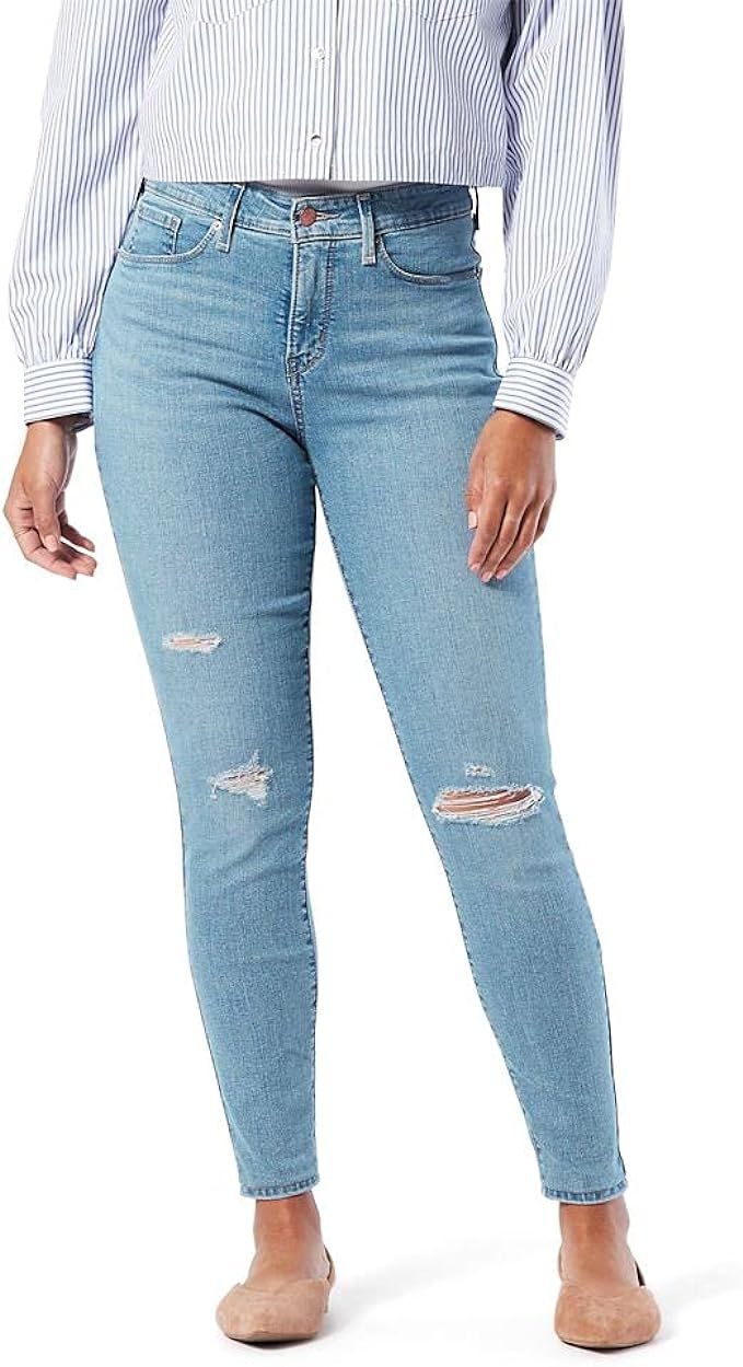 Signature by Levi Strauss & Co. Gold Label Women's Totally Shaping Skinny Jeans | Amazon (US)