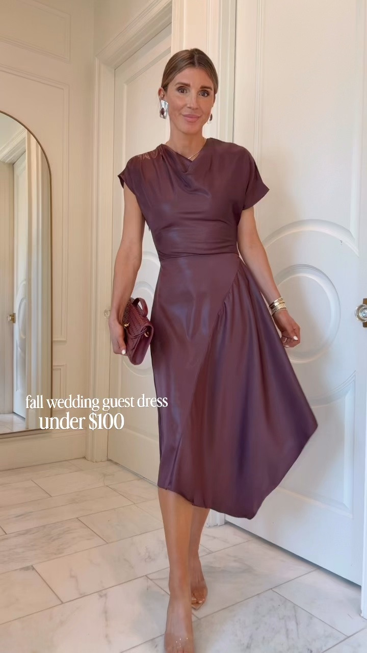 This fall wedding guest dress from Zara is stunning! I’m wearing my true size small.