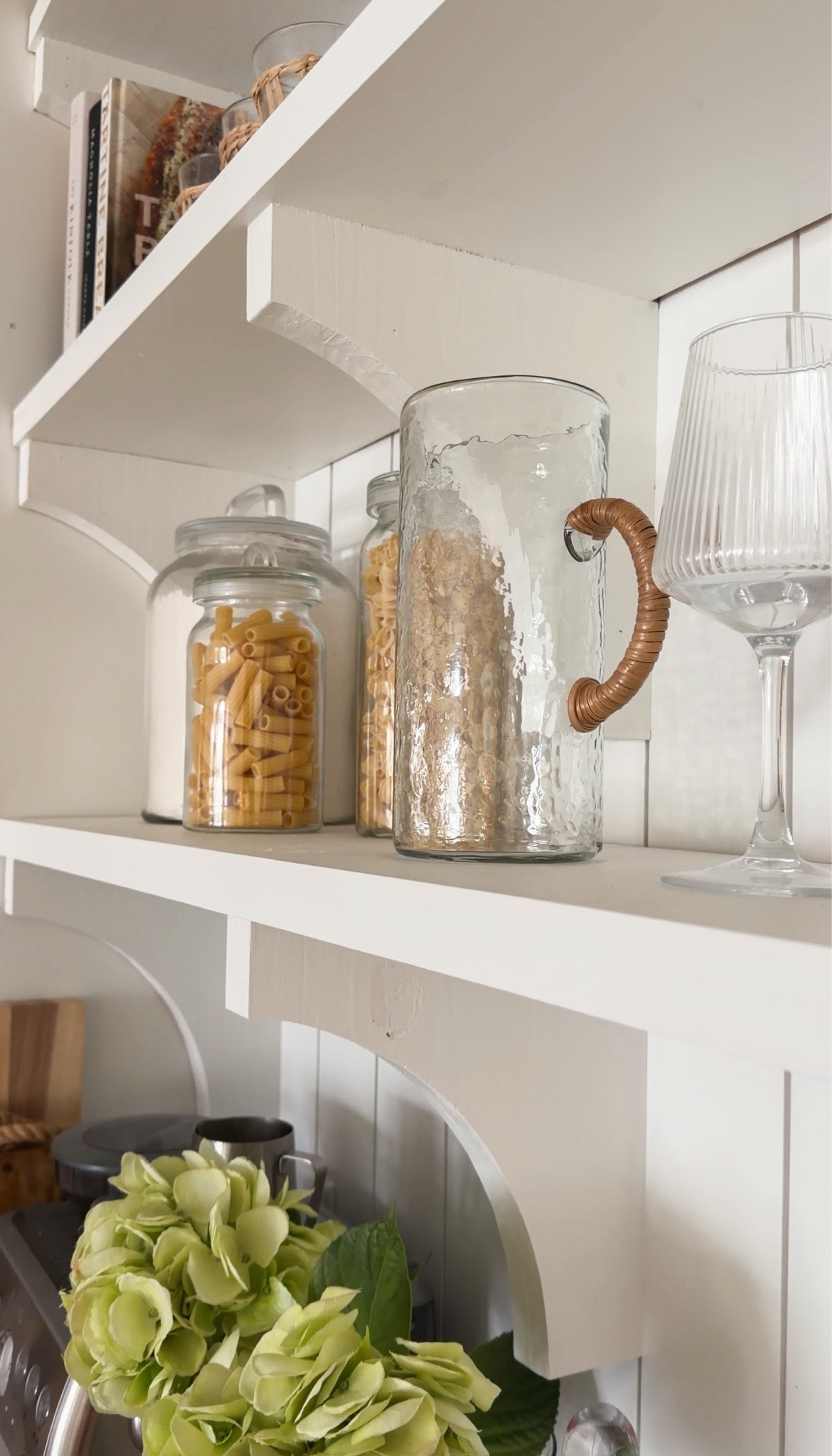 Summer shelf styling ☀️🐚

#LTKSeasonal #LTKHome #LTKfoodie