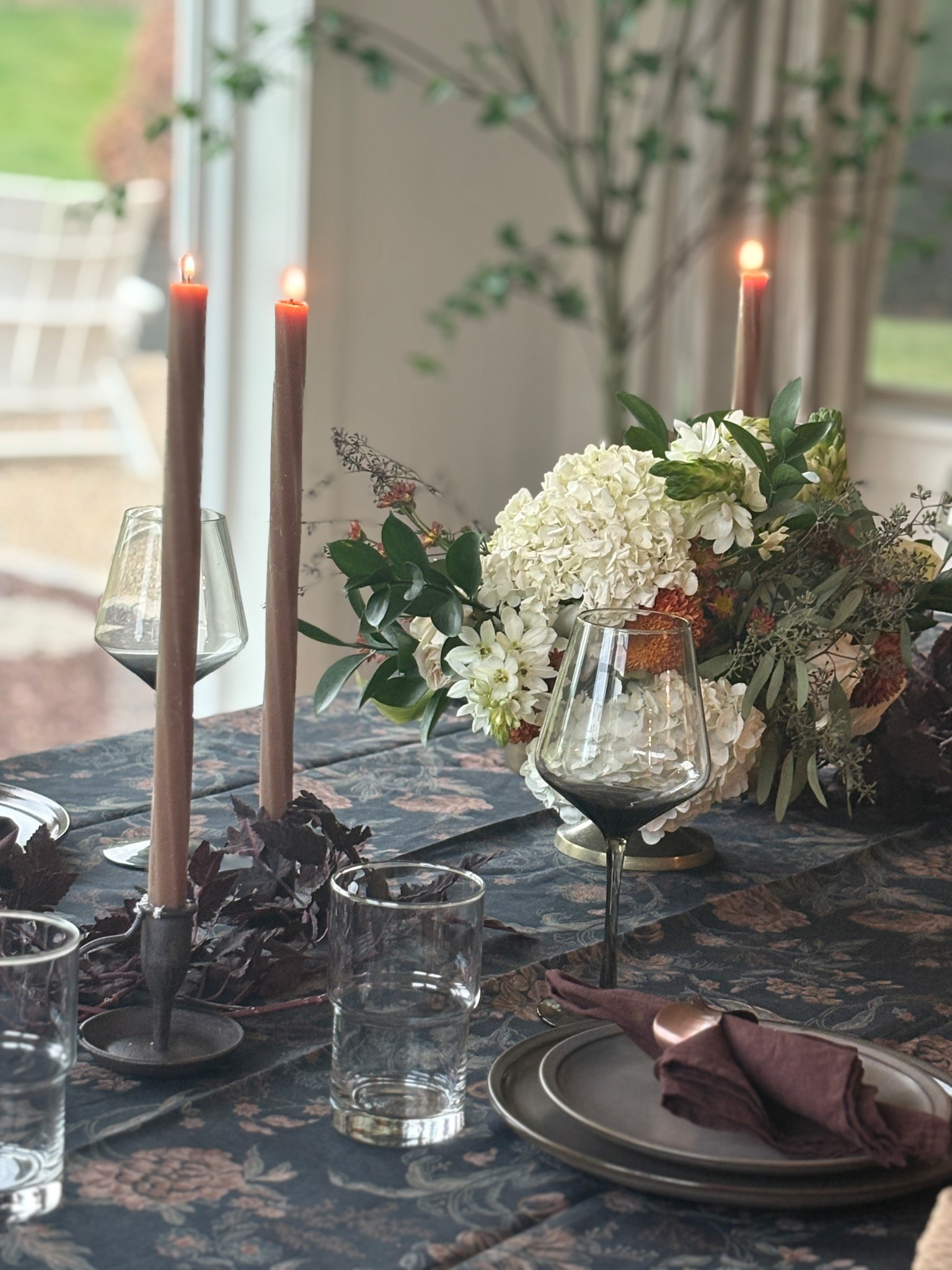Easy holiday tablescape ideas using affordable finds from Amazon. Perfect for thanksgiving or Christmas hosting. Love the neutral browns, blues, burgundy, etc.


#tablescape #dining #tabledecor #hosting #tablescapeinspo


#LTKHome