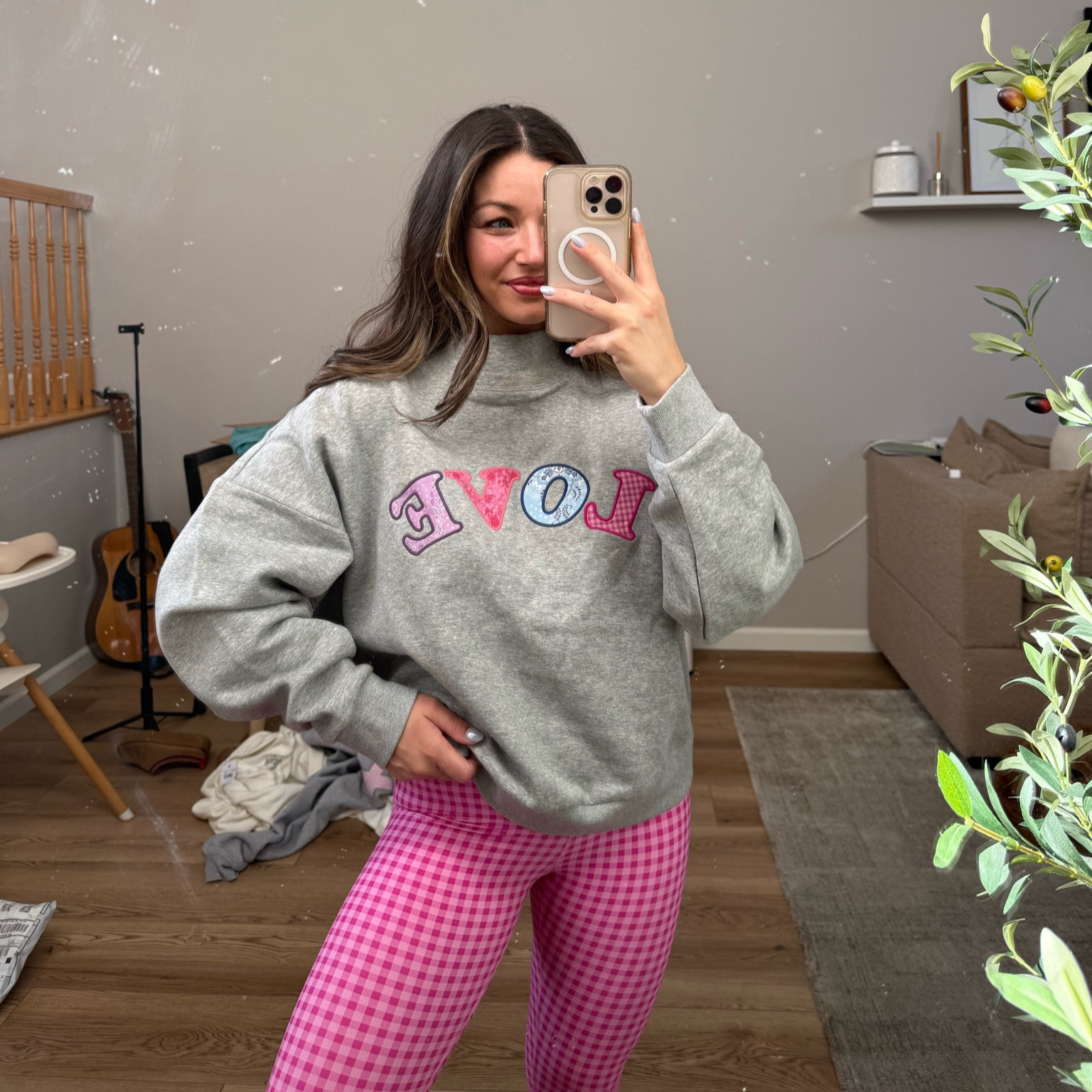 valentines inspired outfit from Target! Crewneck size medium, leggings size small


Target finds 
Target fashion 
Mom style 
Ootd 
Casual style 
Valentine’s Day 


#LTKmomlife #LTKootd #LTKFindsUnder50