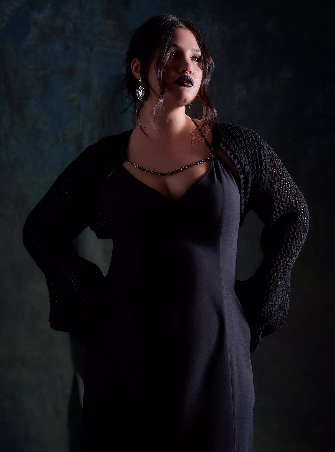 Nightfall Chain Ultra Crop Cardigan | Torrid (US & Canada)