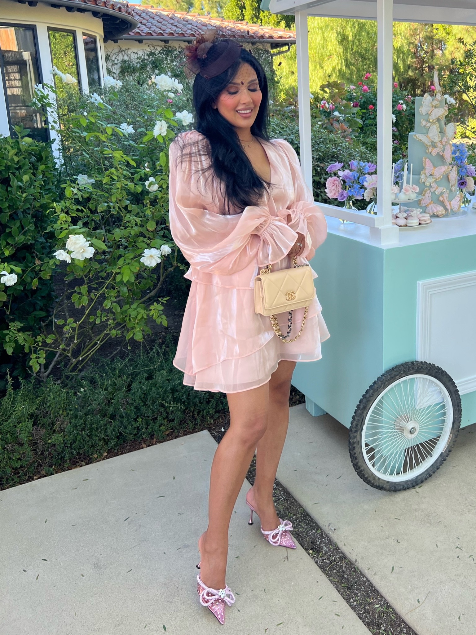 Tea party wrap dress bow heels 

#LTKshoecrush #LTKstyletip #LTKHoliday