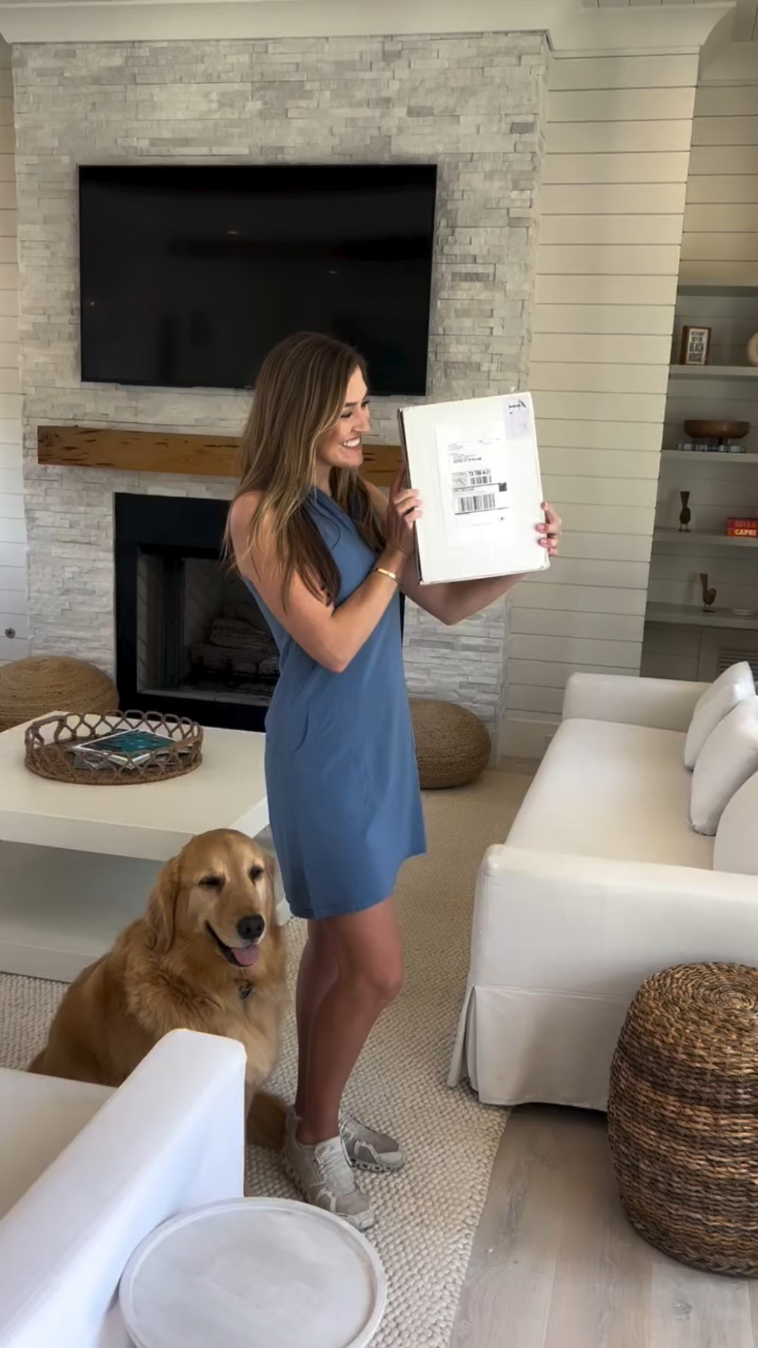 Received the CUTEST Country Club Mahjong set just in time for @themasters!! ⛳️🏌🏽‍♀️🀄️ Thank you @southernsparrowmahjong for the most beautiful handpainted mahjong set!

#southernsparrowmahjong

S/O to my guest stars @casscav8 @jordyncaruso @wilsonsgoldenhour @moostercolorado 😘