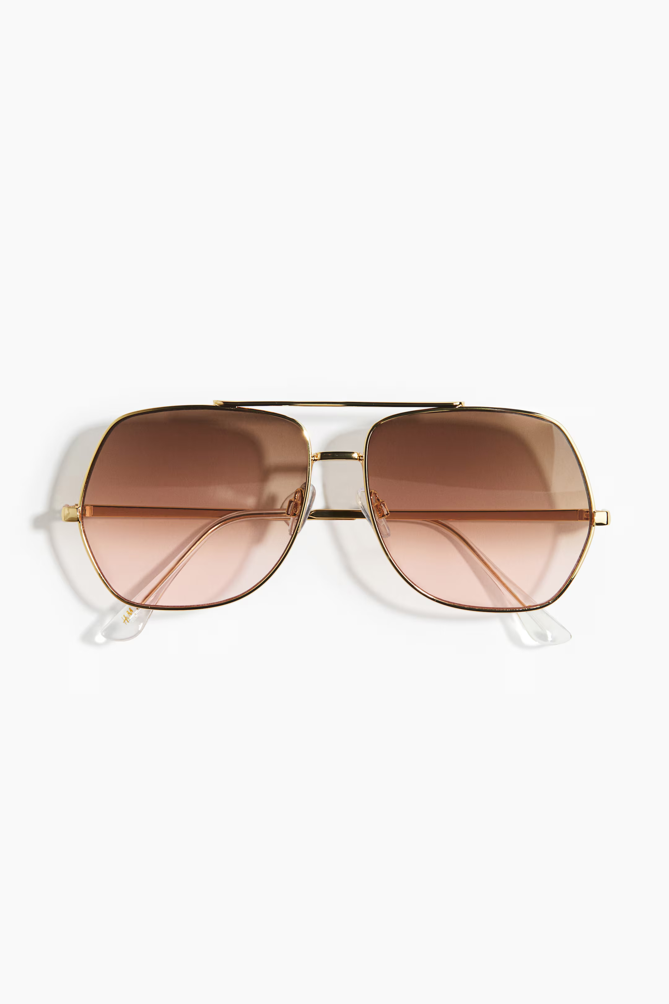 Sunglasses | H&M (UK, MY, IN, SG, PH, TW, HK)