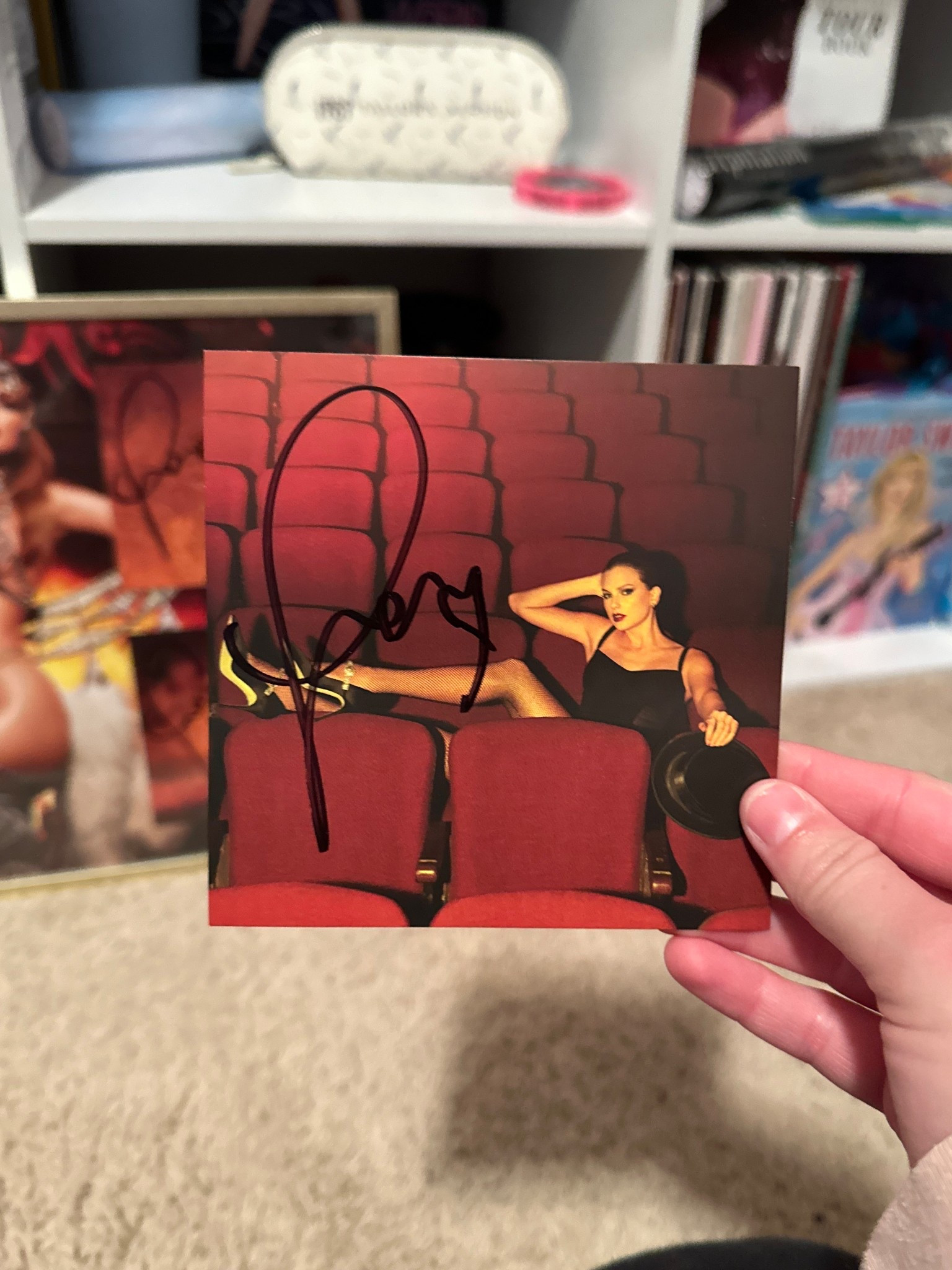 Taylor Swift The Life of a Showgirl signed cd ❤️‍🔥

#LTKHoliday #LTKGiftGuide #LTKSeasonal