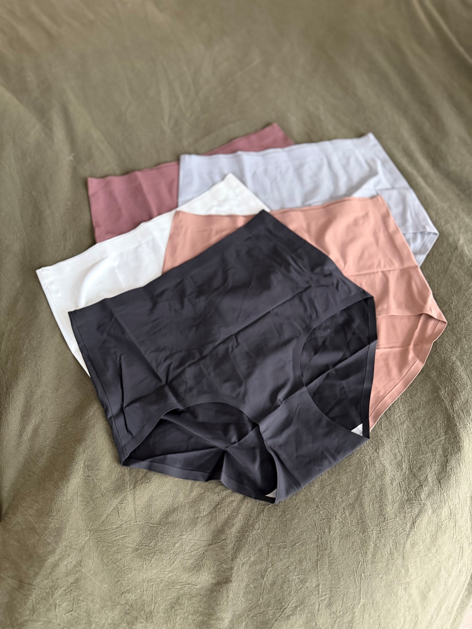 Extra high rise no-show underwear, perfect for postpartum!

Amazon finds
Postpartum outfit 


#LTKBaby #LTKFindsUnder50 #LTKBump