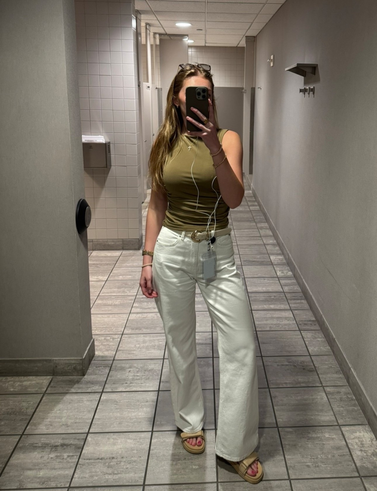 Direct link to top in my ShopMy annathorsenn under corporate outfits!!

#LTKdayinmylife #LTKootd #LTKWorkwear