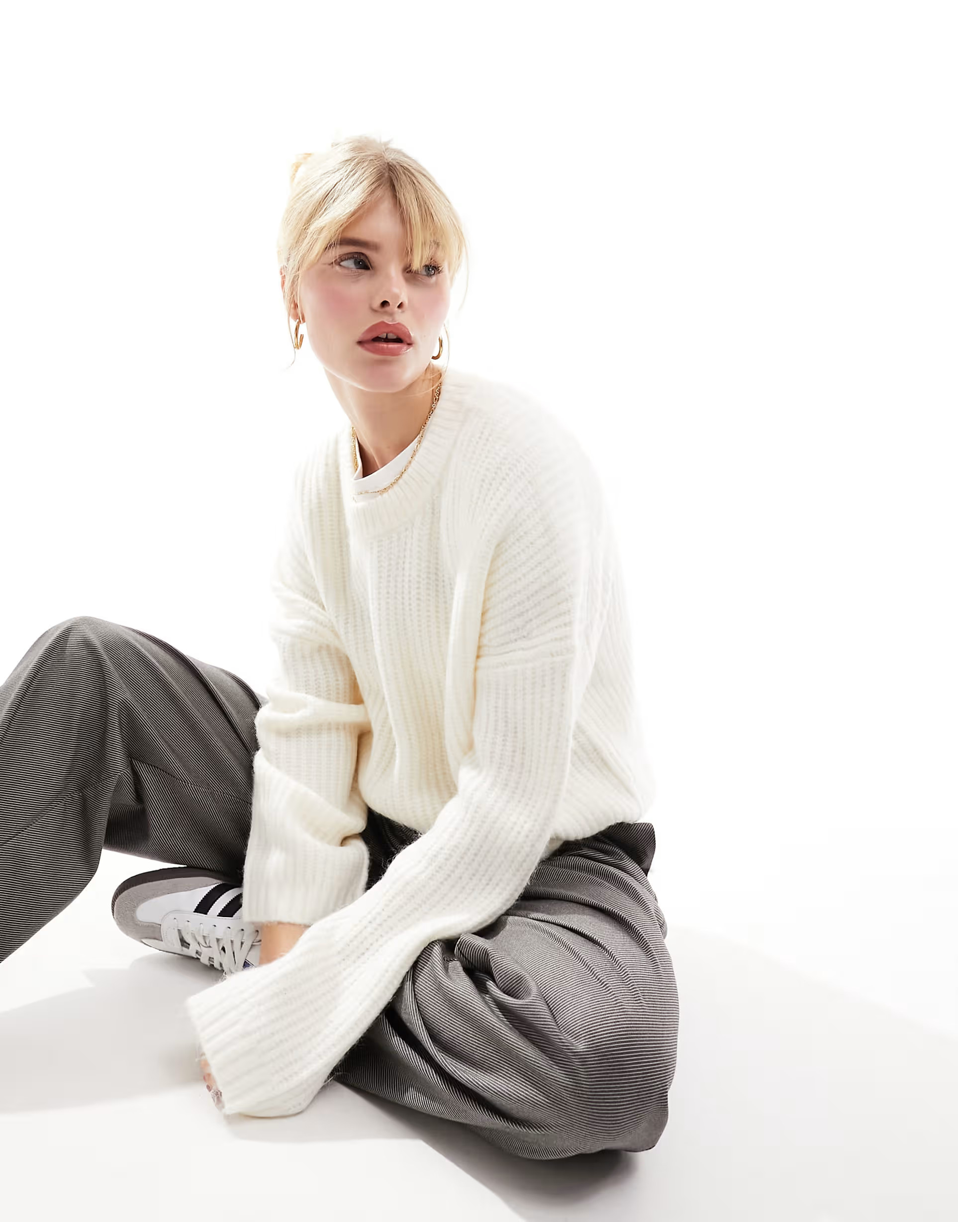 Abercrombie & Fitch crew neck knit jumper in cream | ASOS (Global)