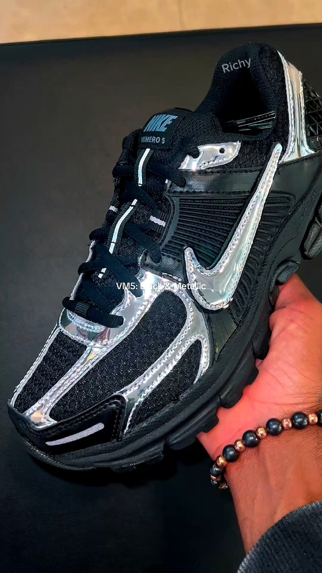 black & metallic #vm5 🖤🖤 $170 #vomero #sneakertok #nikeshoes