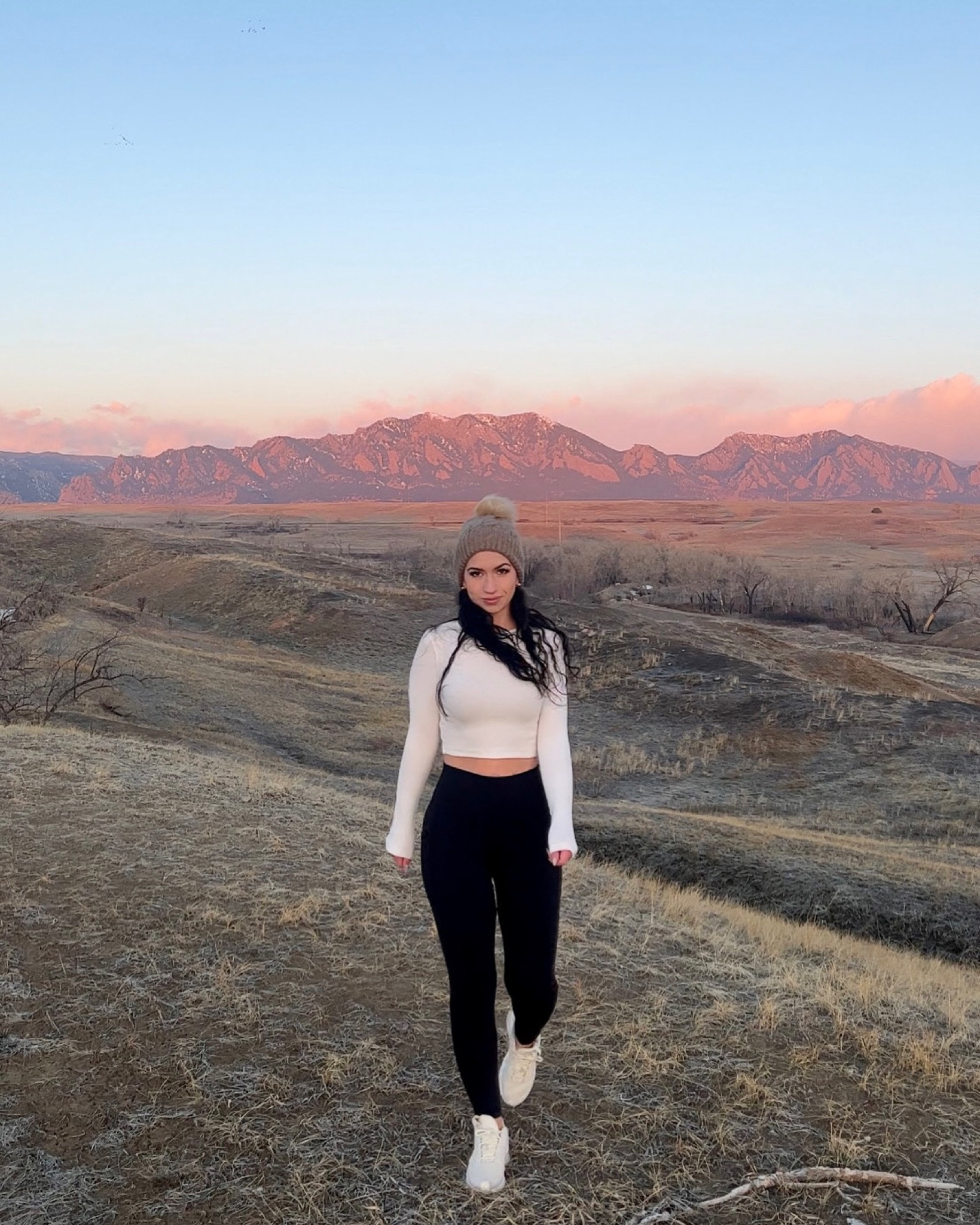 Winter outfit🏔️ 

Black leggings 
Cropped white long sleeve top
Knitted pom beanie
Nike sneakers

Mountain walk clothing ❄️ 

#LTKFind #LTKunder50 #LTKfit