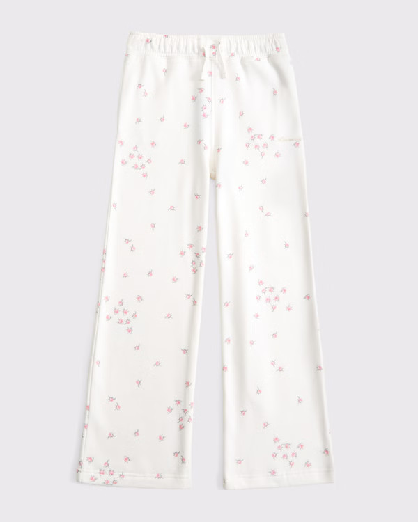 BLACK FRIDAY IS HERE | 40% OFF everything | free shipping on orders over $99 | Abercrombie & Fitch (US)