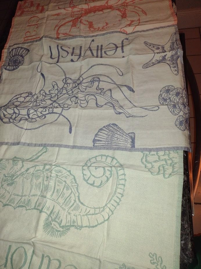 sea me at home Christmas Tea Towel Set of 4-100% Cotton Jacquard Kitchen Towels, Festive Dish Tow... | Amazon (US)