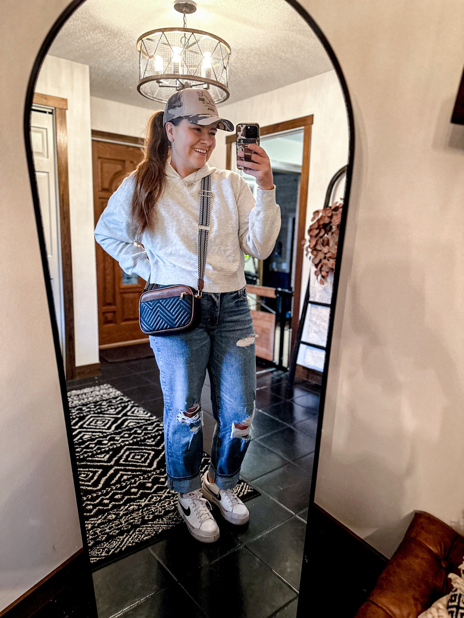 My recent Old Navy haul was a huge win! I can’t get over how amazing these jeans are for the price 👏🏼 Shop my entire look here! 

#oldnavyfinds #amazonfinds #salealert #oldnavy #afordablefashion #midsizefashion 

#LTKFindsUnder50 #LTKMidsize #LTKSaleAlert