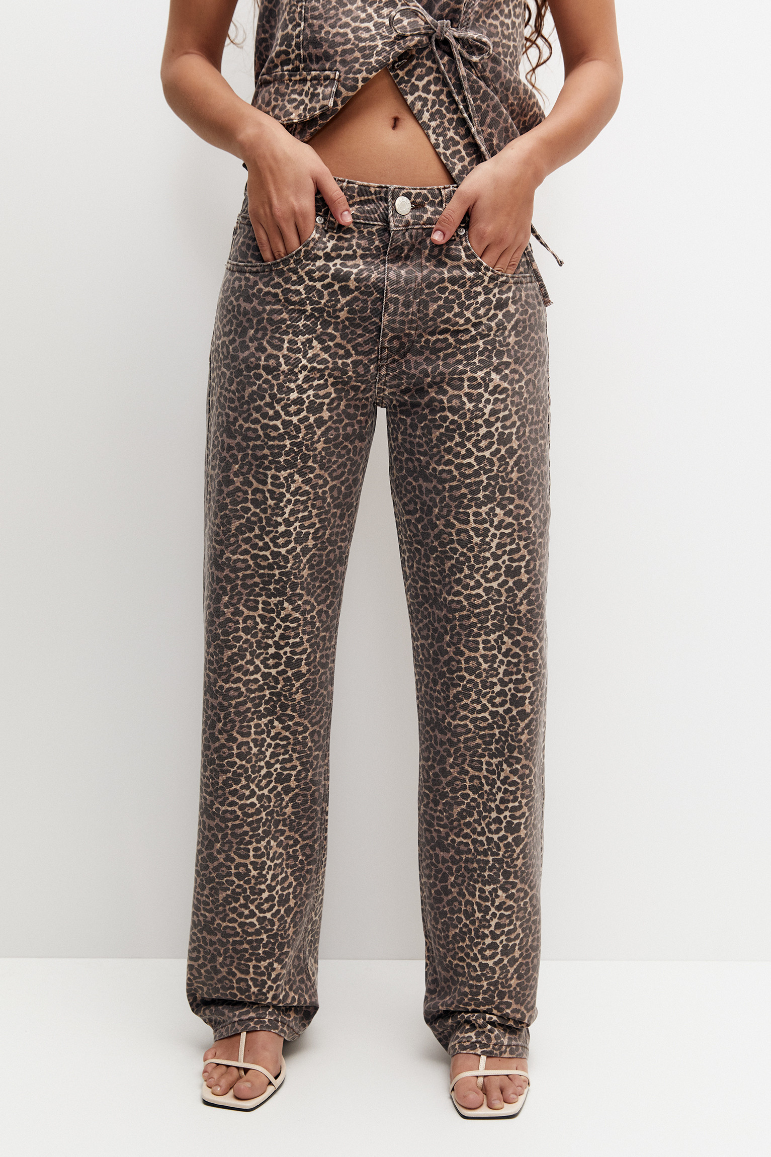 Straight-fit leopard print trousers | PULL and BEAR UK