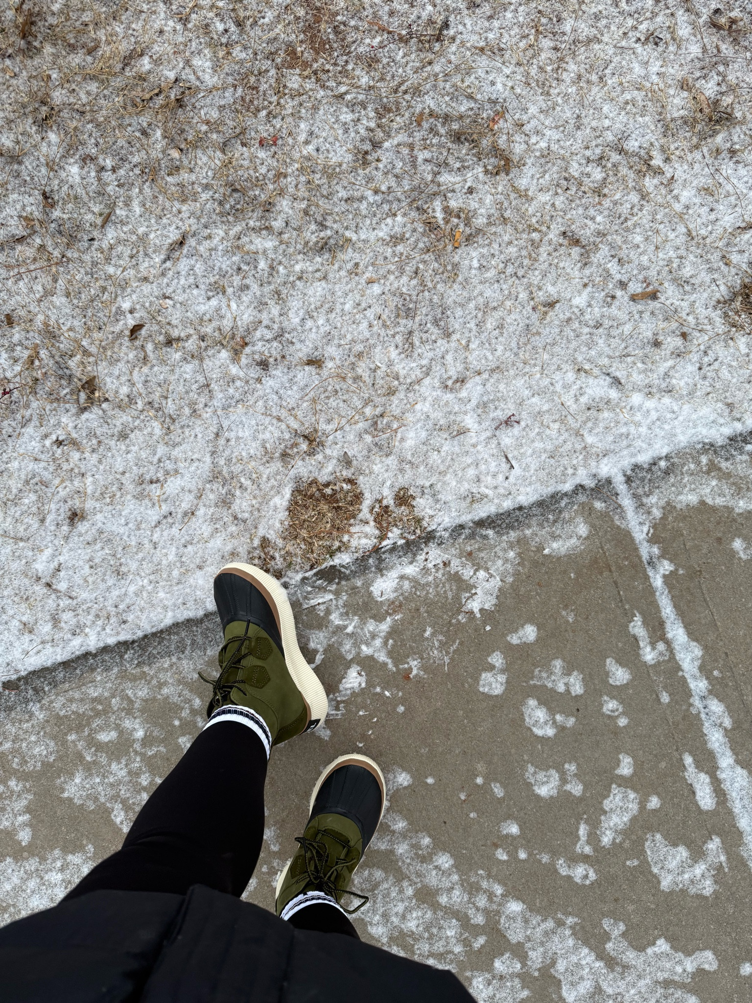 A good pair of cold walking weather boots is a must! ❄️🥾
