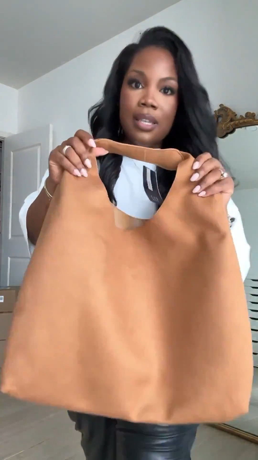 This bag is on sale at GAP! 🤩

This shoulder bag gets a 100/10 for me! The suede leather is soft and stunning, it’s lightweight, fits A TON and sits perfectly under the shoulder! Very comparable to the Coach Brooklyn bag for a fraction of the cost 🤌🏾

Perfect for a work bag or for running errands! 

Handbag review, shoulder bag, work bag, work tote, midsize style, midsize fashion

#LTKWorkwear #LTKSaleAlert