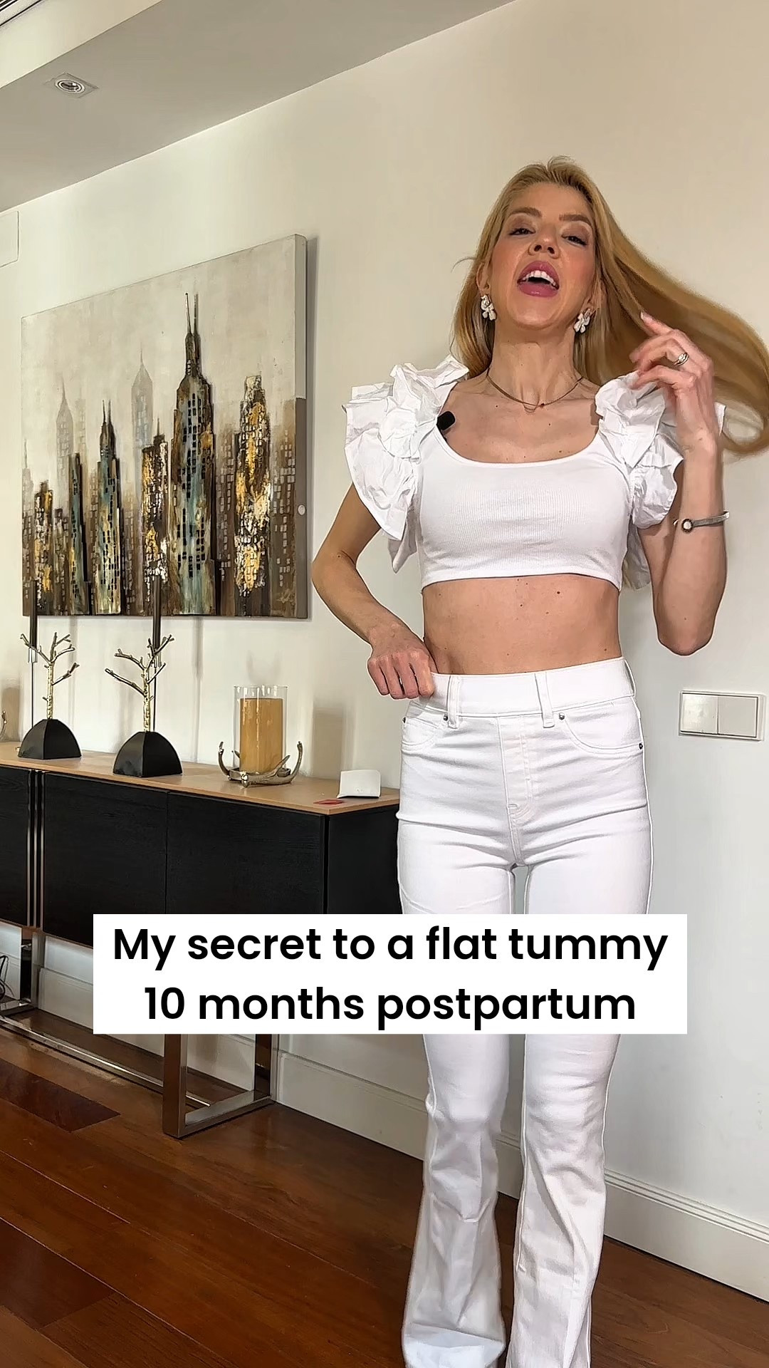 🖤 White jeans that actually FLATTER  
✔️ Medium compression = shapes tummy  
🍑 Lifts the booty (no flattening here!)  
🛒 new customers use my code CAROLYNAXSPANX for $$ off!
@spanx #spanxpartner 

Summer jeans white pants postpartum jeans hide belly flare jeans white black indigo blue make you look taller slim 


#LTKsummer #LTKcanada #LTKmaternity