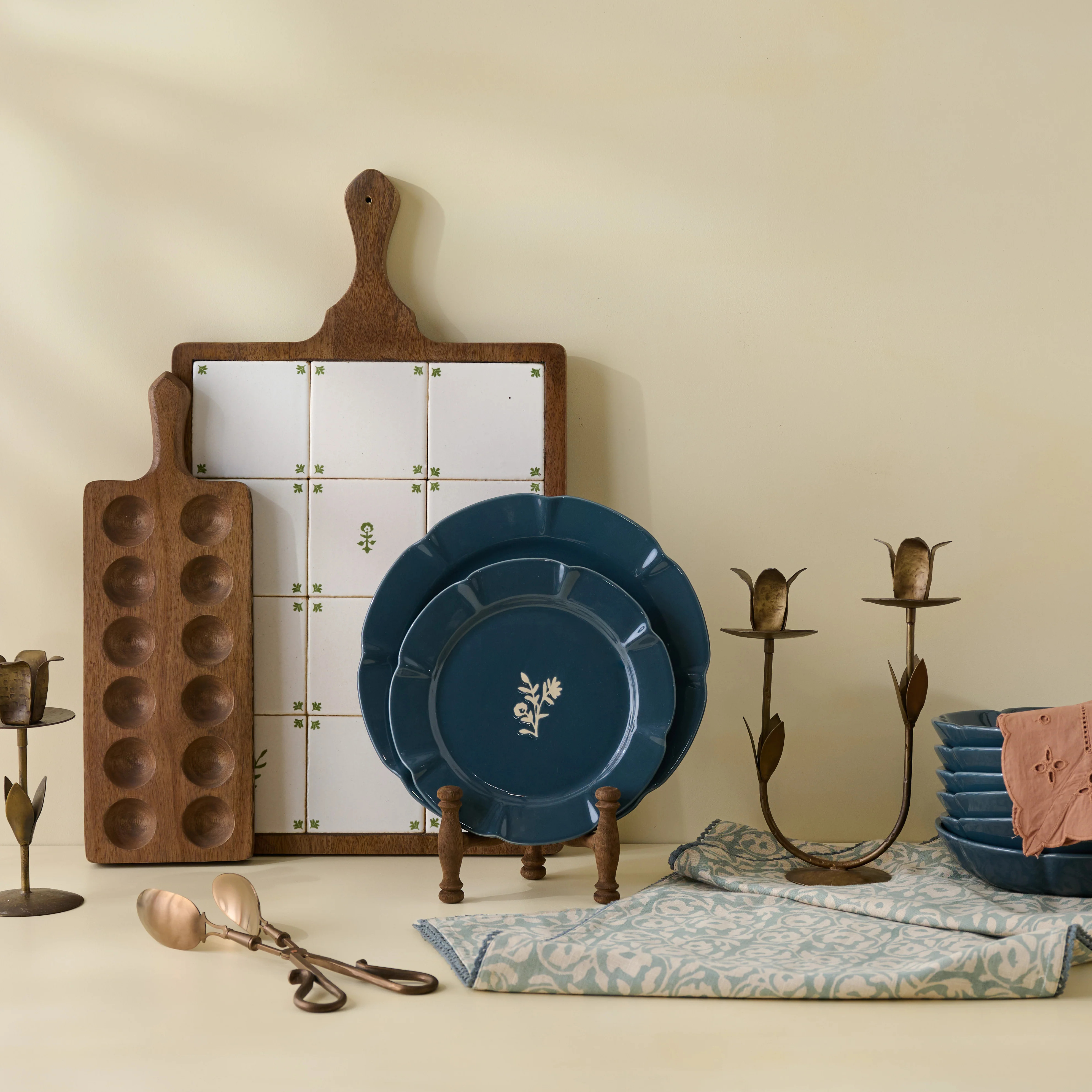 Navy Luna Plate | Magnolia