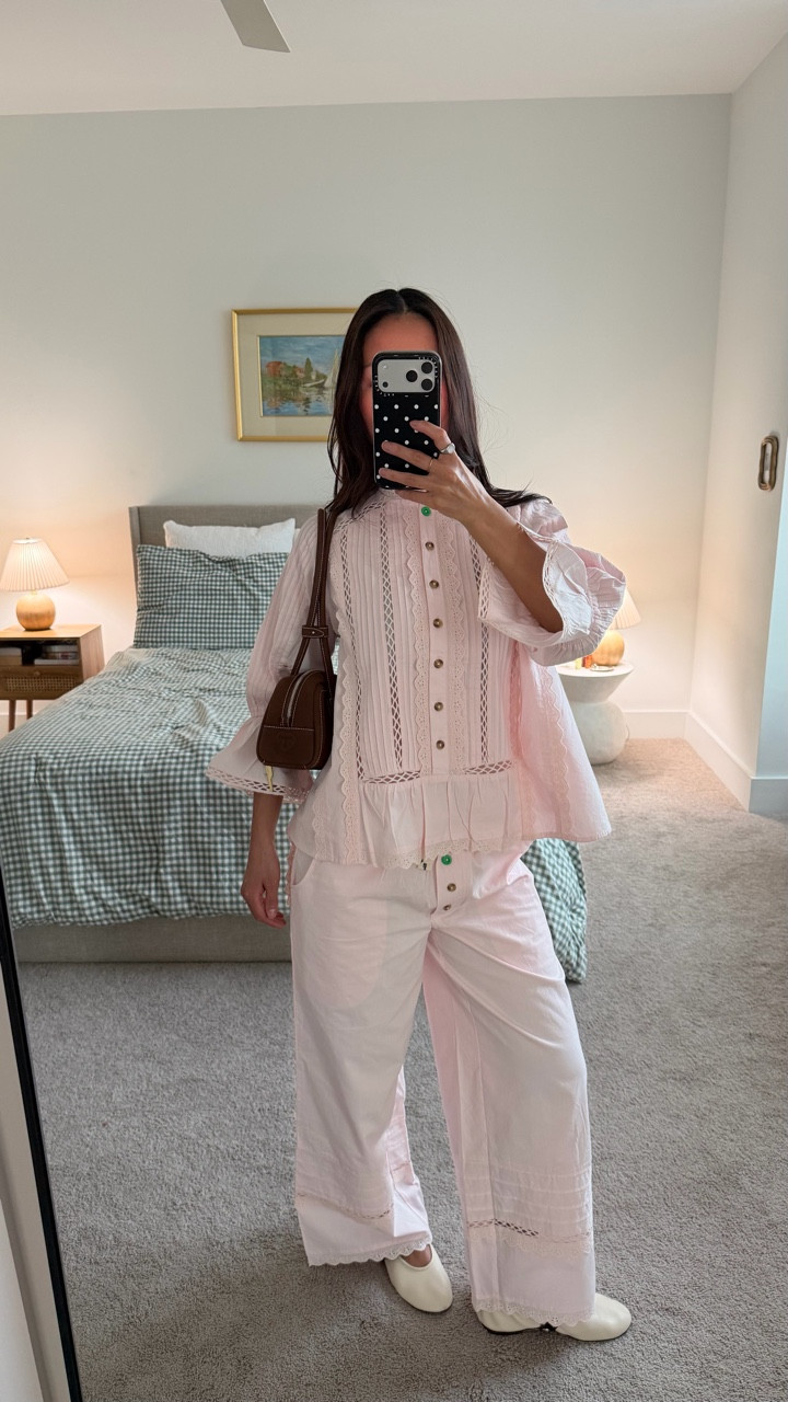 the cutest matching set for spring 🌸

set @lonestardaughters 
bag @beersister_official 

#outfitinspo #casualoutfits #gdwm #casualchic #comfystyle