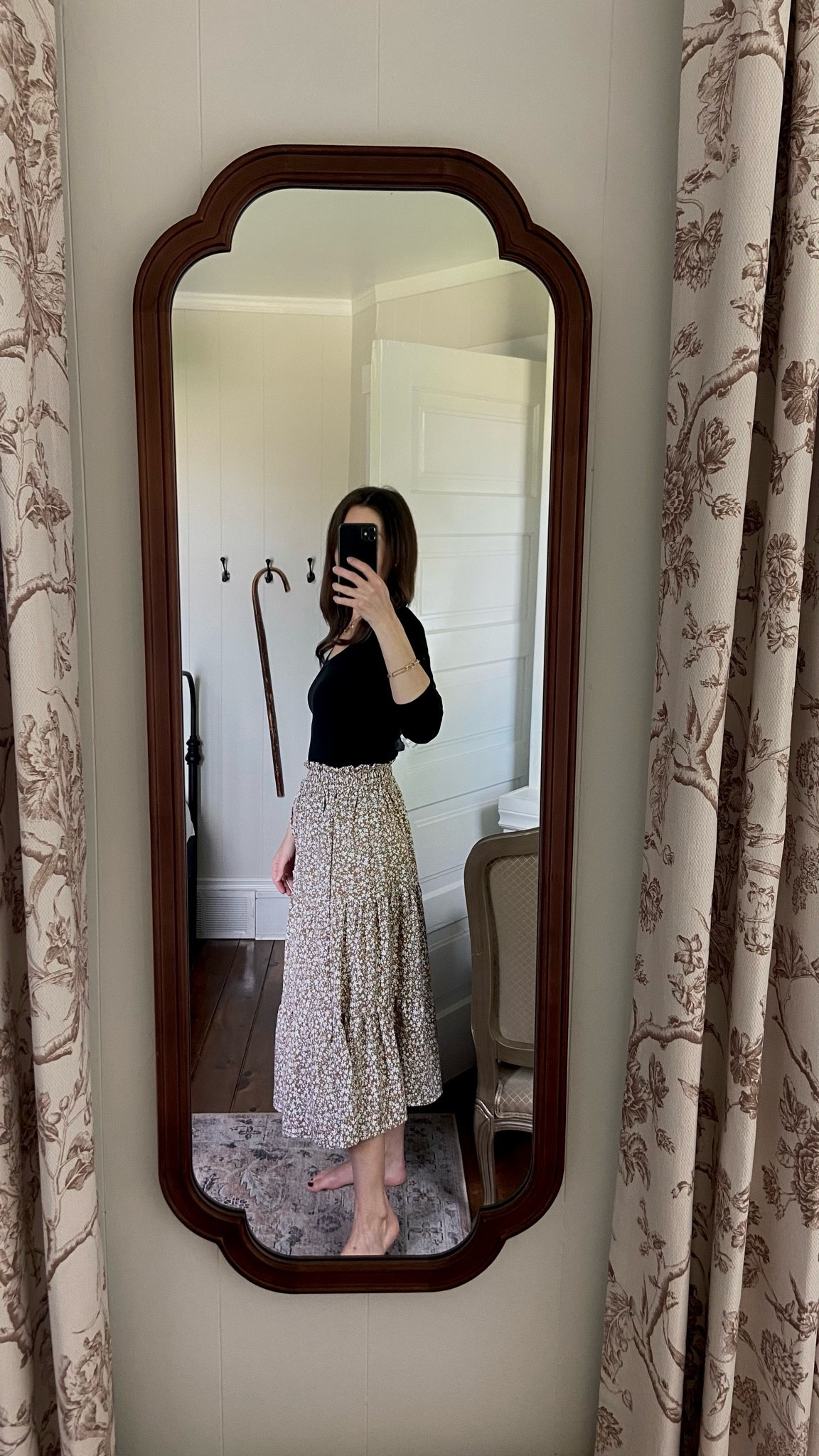 Timeless skirt under $20! And it matches my curtains.😂

#LTKcanada #LTKdresses #LTKhome