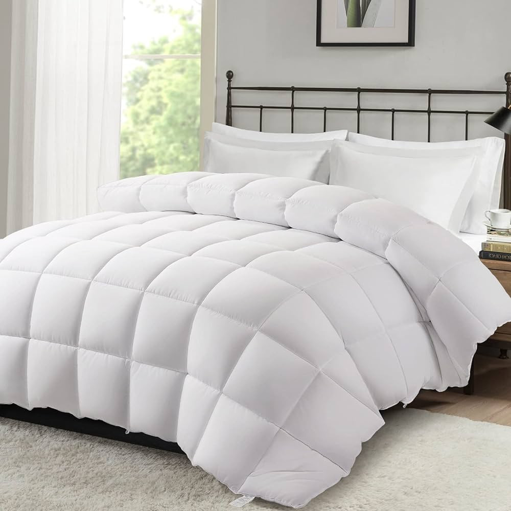 MERITLIFE Premium King Size Lightweight Comforter Down Alternative King Duvet Insert All Season B... | Amazon (US)
