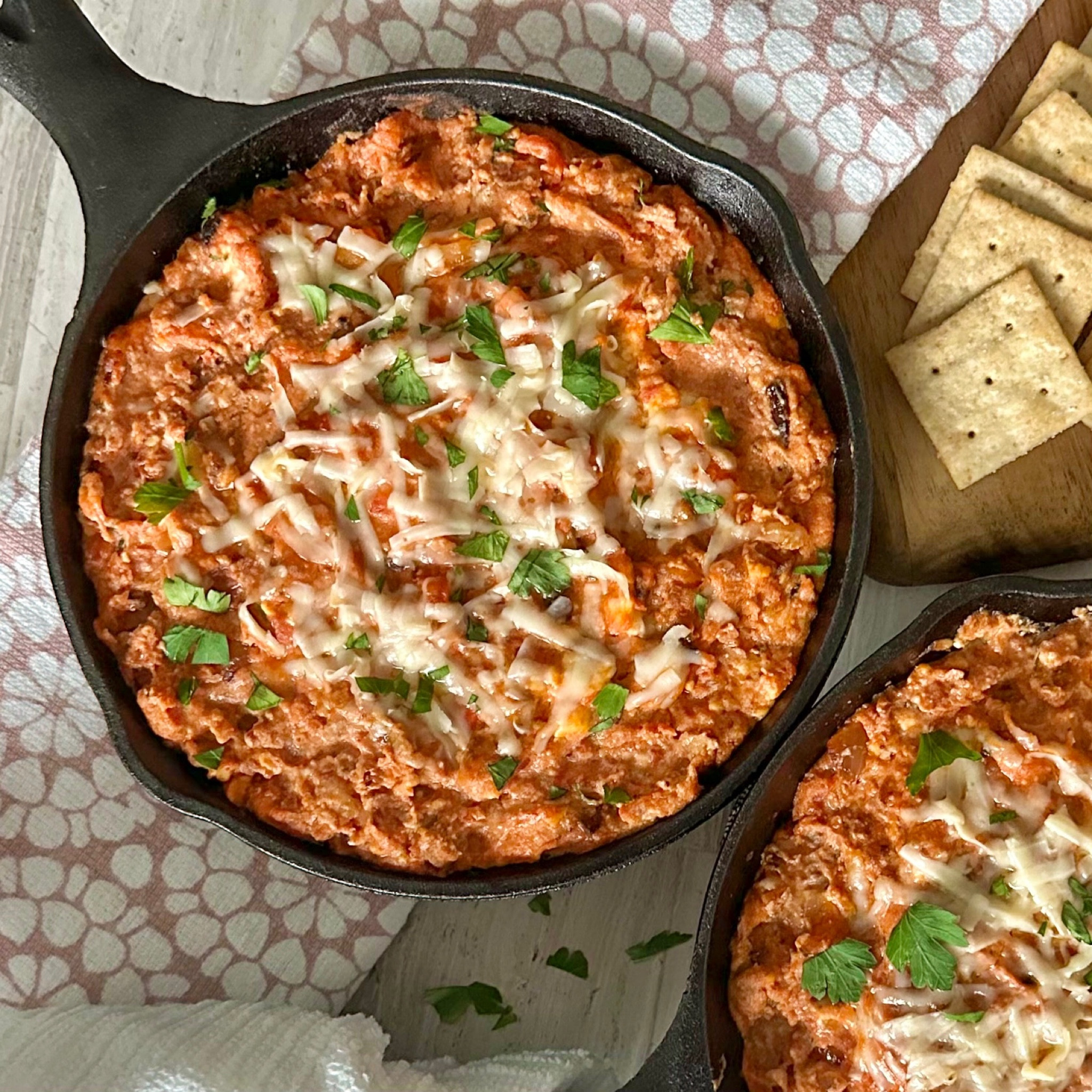 I love these 6-inch cast iron skillets for dips! Great for serving snacks during the Super Bowl! 

#LTKhome #LTKunder50