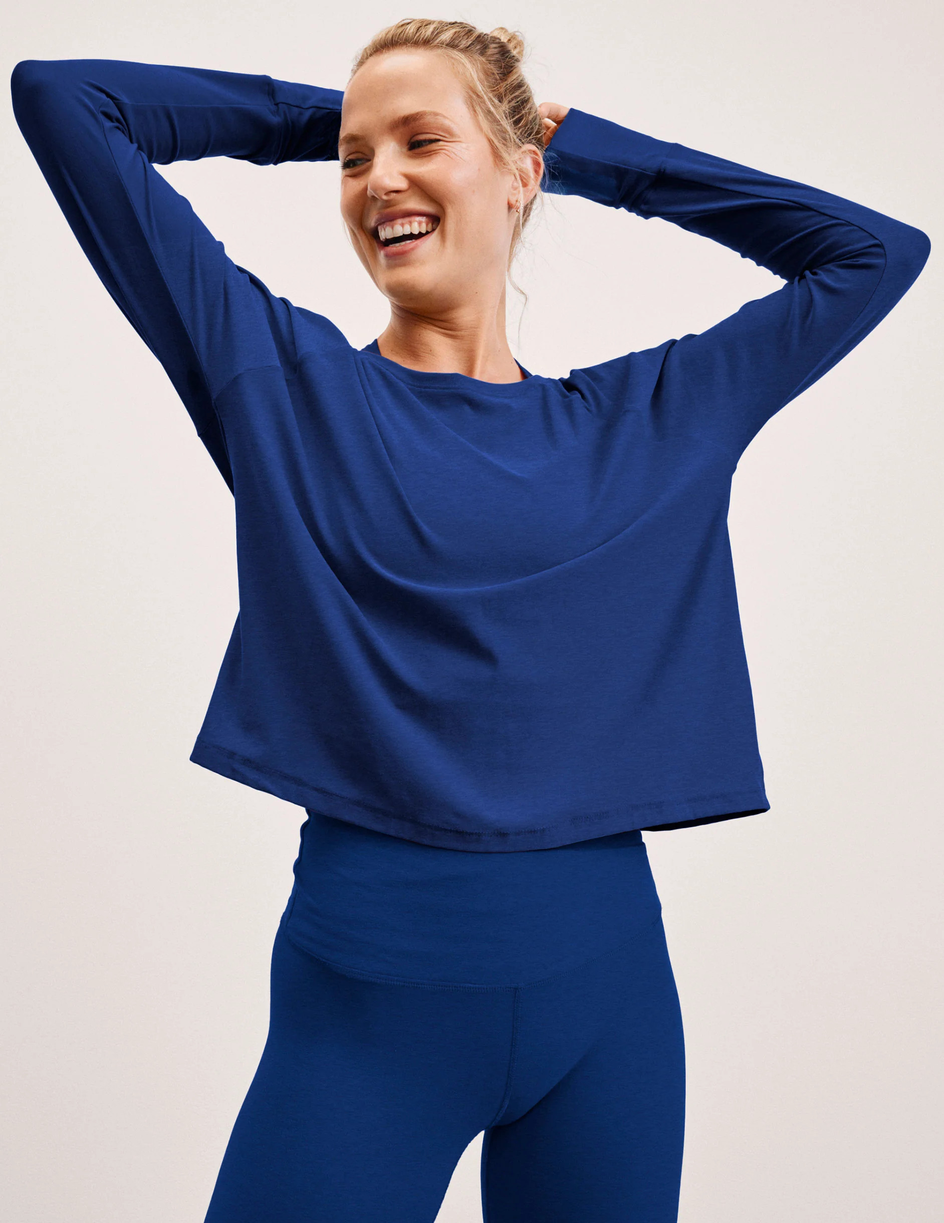 Featherweight Daydreamer Pullover | Beyond Yoga | Beyond Yoga