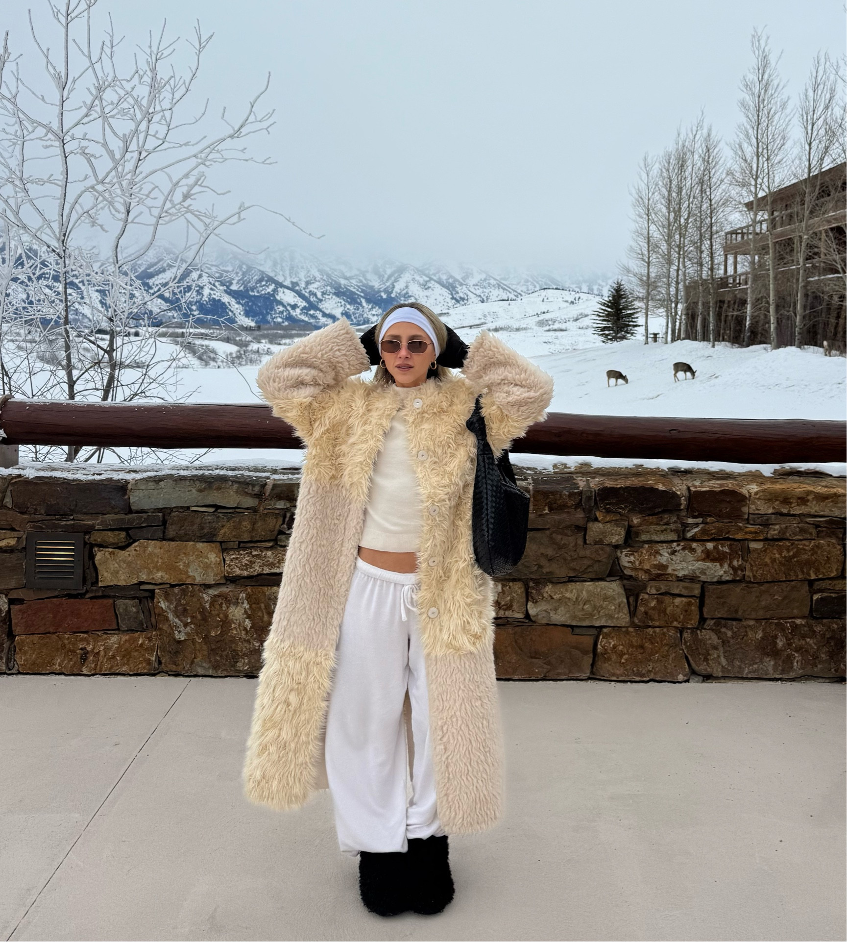 Winter Ski trip! #jacksonhole #aspen #apres #apresski #furcoat #skiing

#LTKSeasonal #LTKStyleTip #LTKTravel