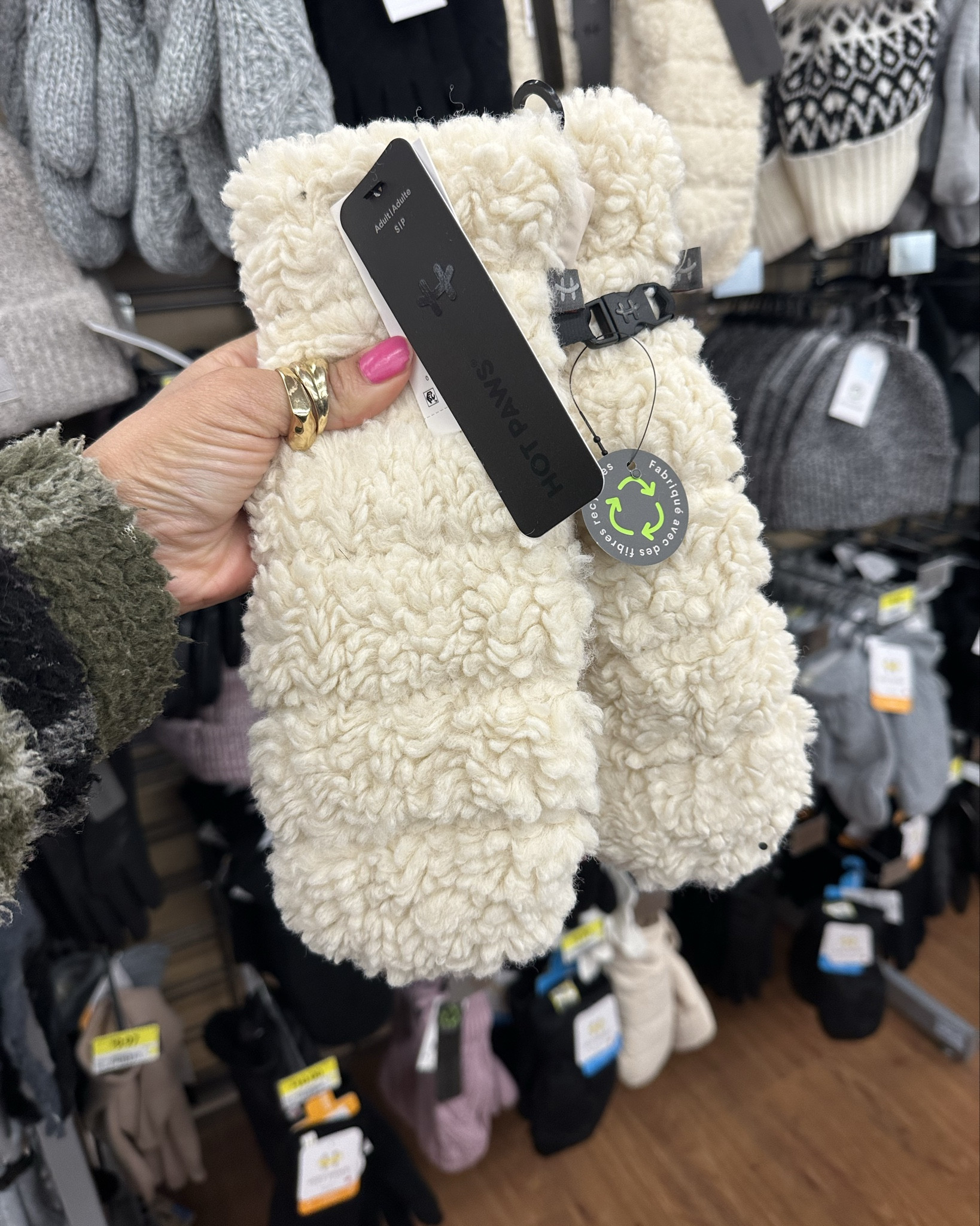 LOVING these cozy Sherpa mittens from Walmart! 😍

#LTKgiftguide #LTKcanada #LTKwinter