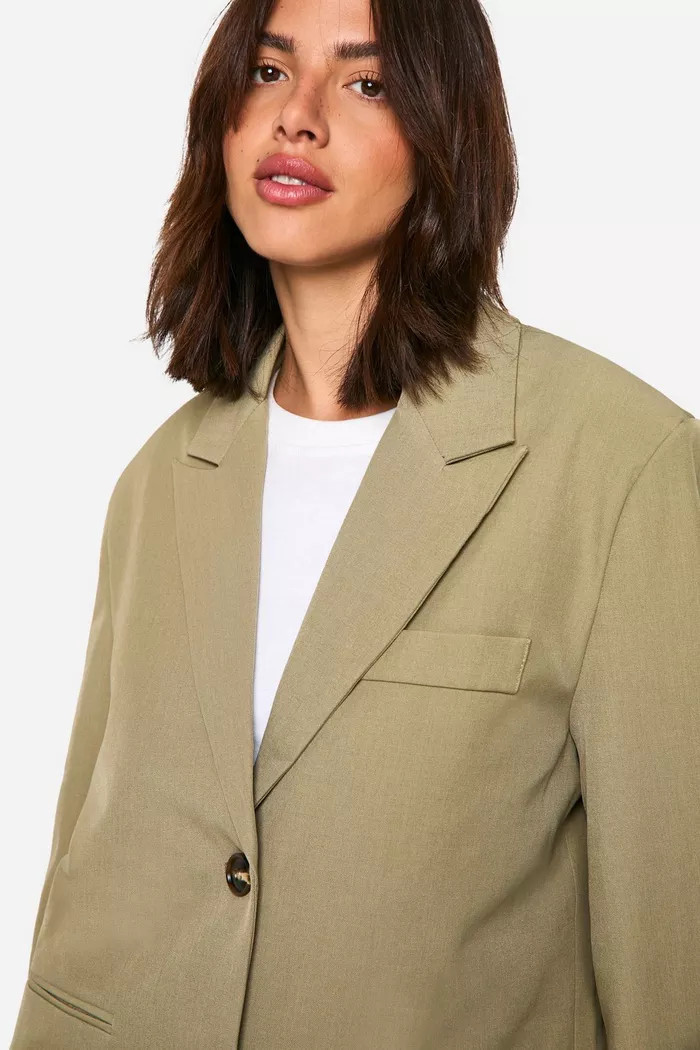 Single Breasted Relaxed Fit Longline Blazer | Boohoo.com (UK & IE)