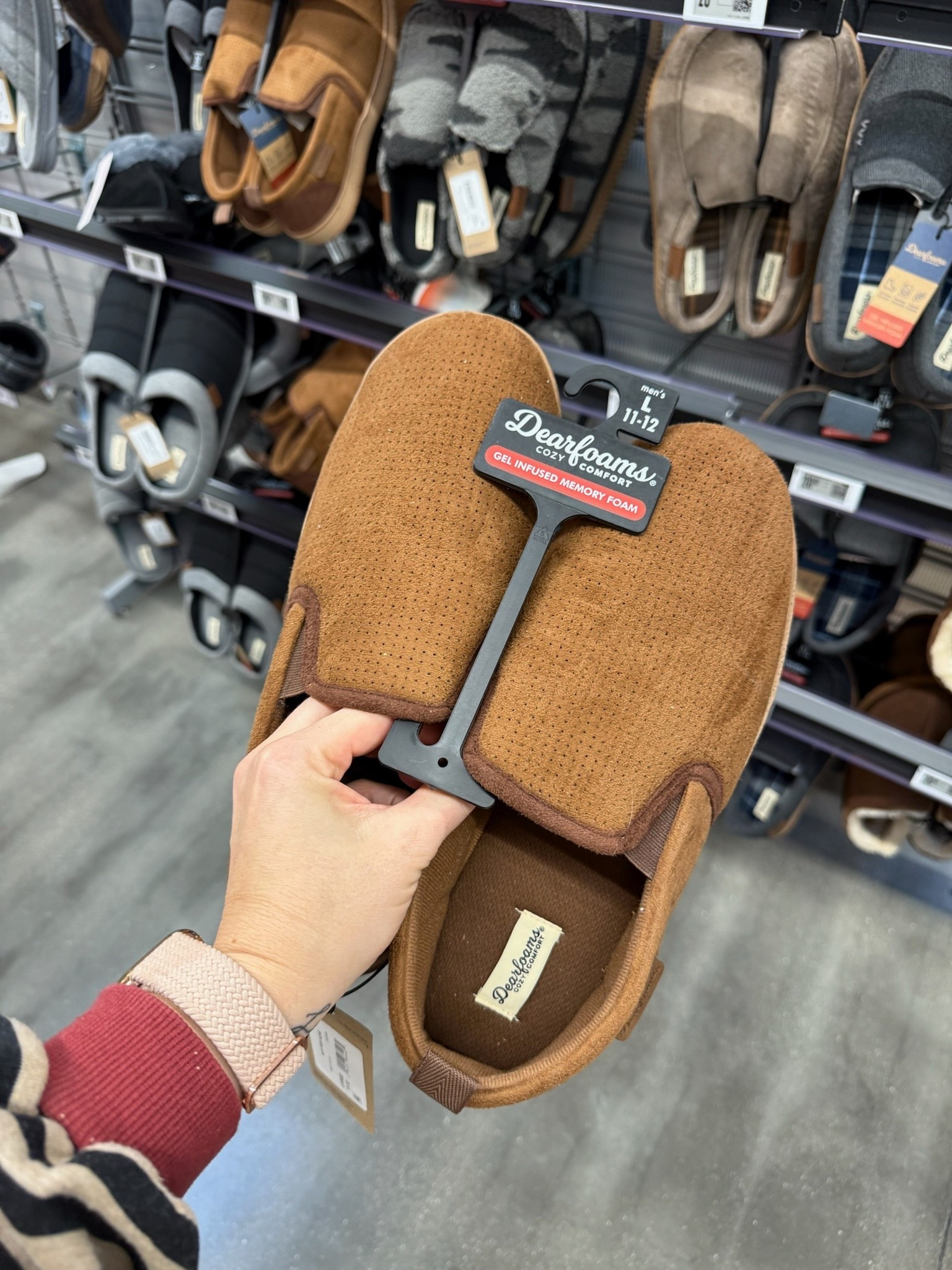 Men’s slippers

#LTKGiftGuide #LTKFindsUnder50 #LTKMens