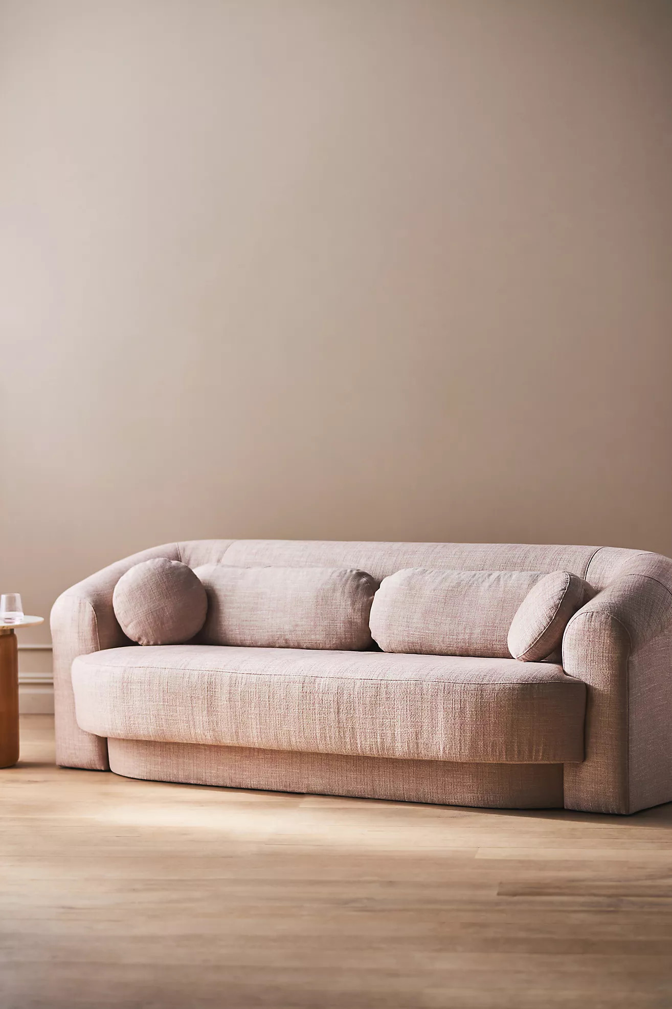 Gwen Sofa | Anthropologie (US)
