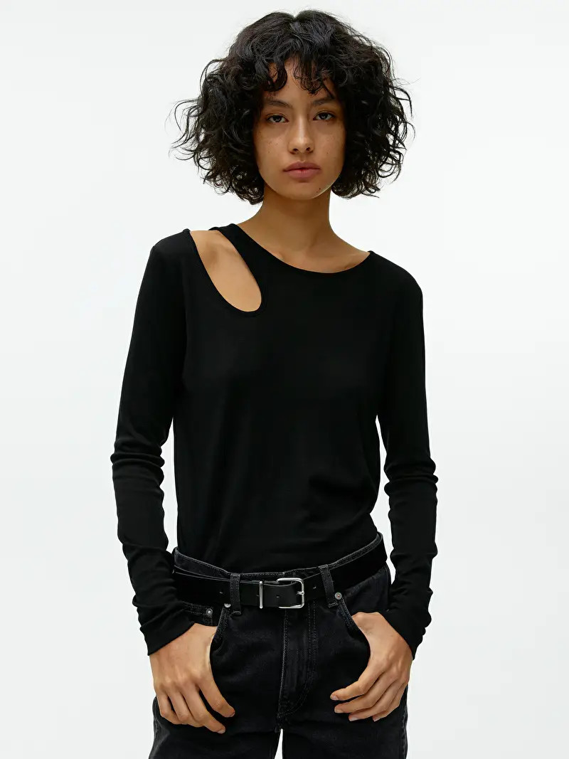 Cut-Out Top - Black - ARKET GB | ARKET (US&UK)