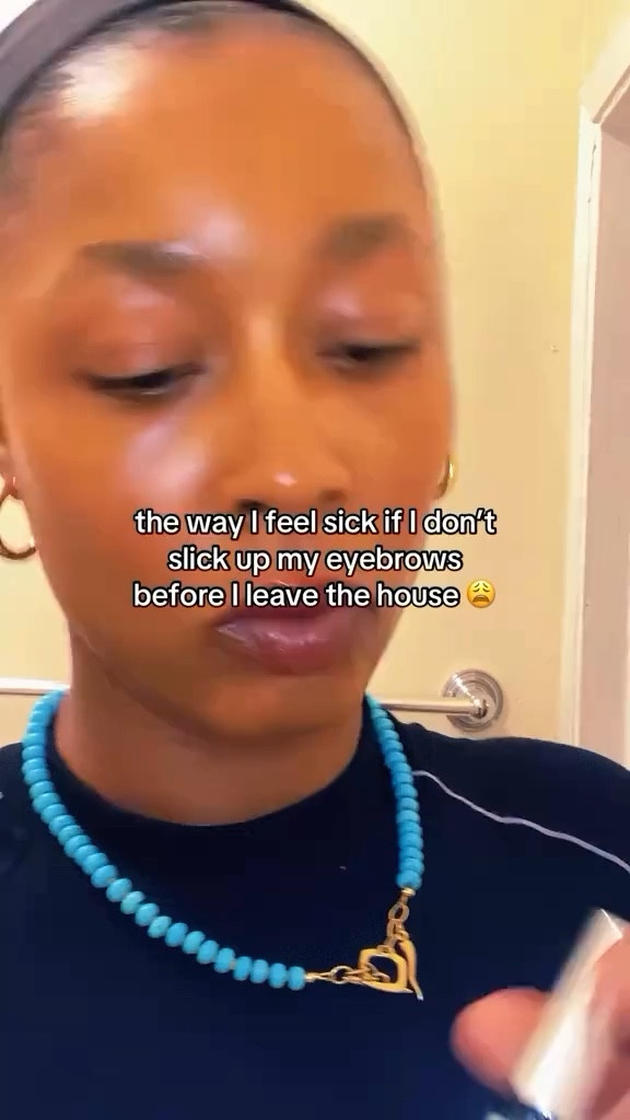 it’s a disease fr 🥺 anyone else like this?! brow gel is l!nked on my LTK for ya! 😘 @officialbhmd 
.
.
.

lipgloss, lip combo, lip liner, lipstick, clean beauty, winter makeup, natural makeupp #ltkparties #ltkbeauty #ltkstyletip winter makeup look, natural winter makeup, natural makeup tutorial, winter makeup tutorial
.
.
.
#wellnesswithlele #winterlook #lipcombos #cleanbeauty #antiaging #beachbeauty #cleangirl #winter #comedy #married #naturalmakeuplook #blush #softlaunch #winterfit #lipcombo #wintermakeuplook  #ltkparties #ltkbeauty #divinefeminine #feminineenergy #awakened