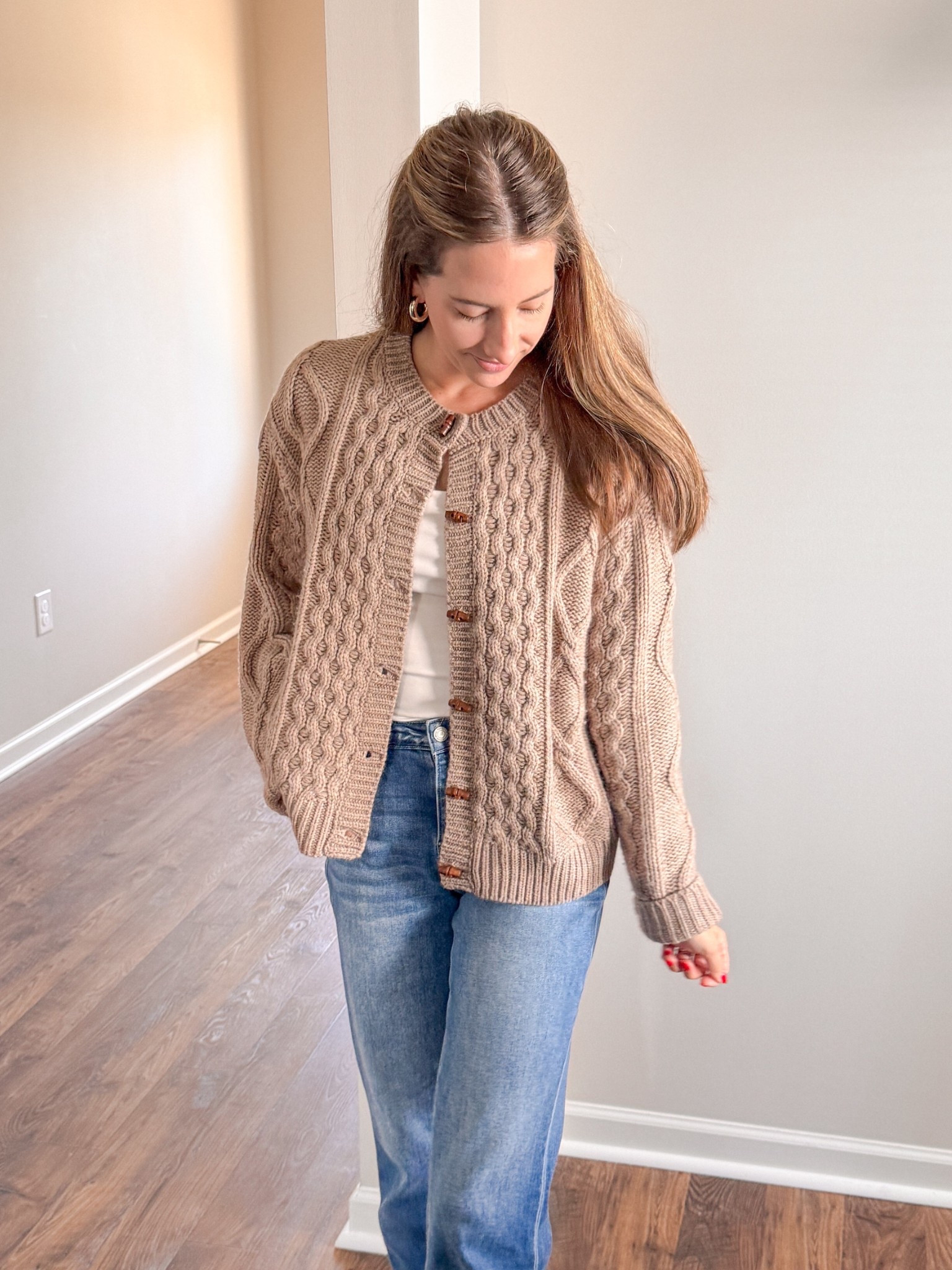 Chunky cozy cardigan perfect for fall and winterr

#LTKSeasonal #LTKFindsUnder50