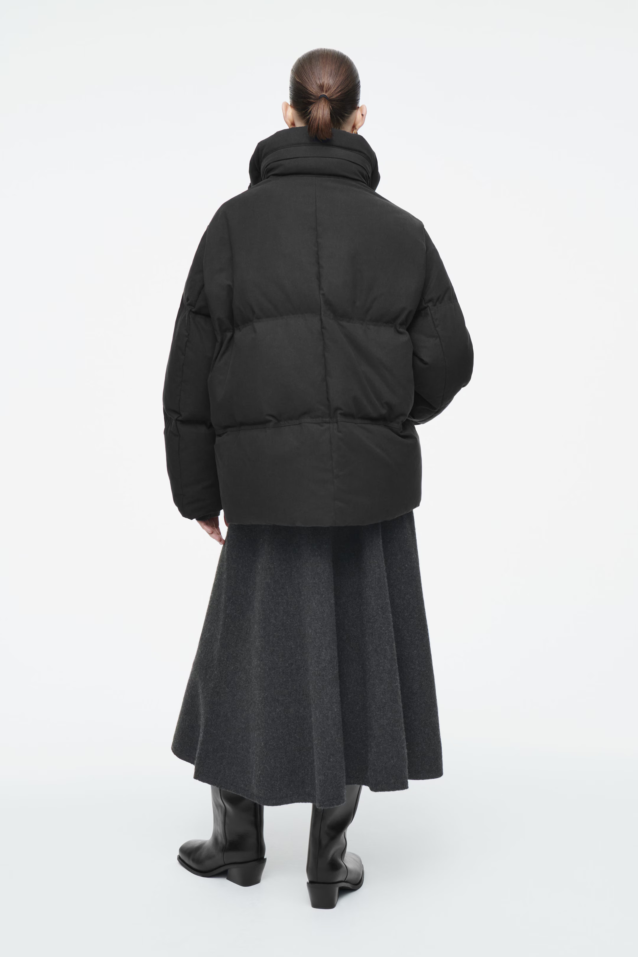 OVERSIZED HOODED DOWN PUFFER JACKET - BLACK | COS (EU)