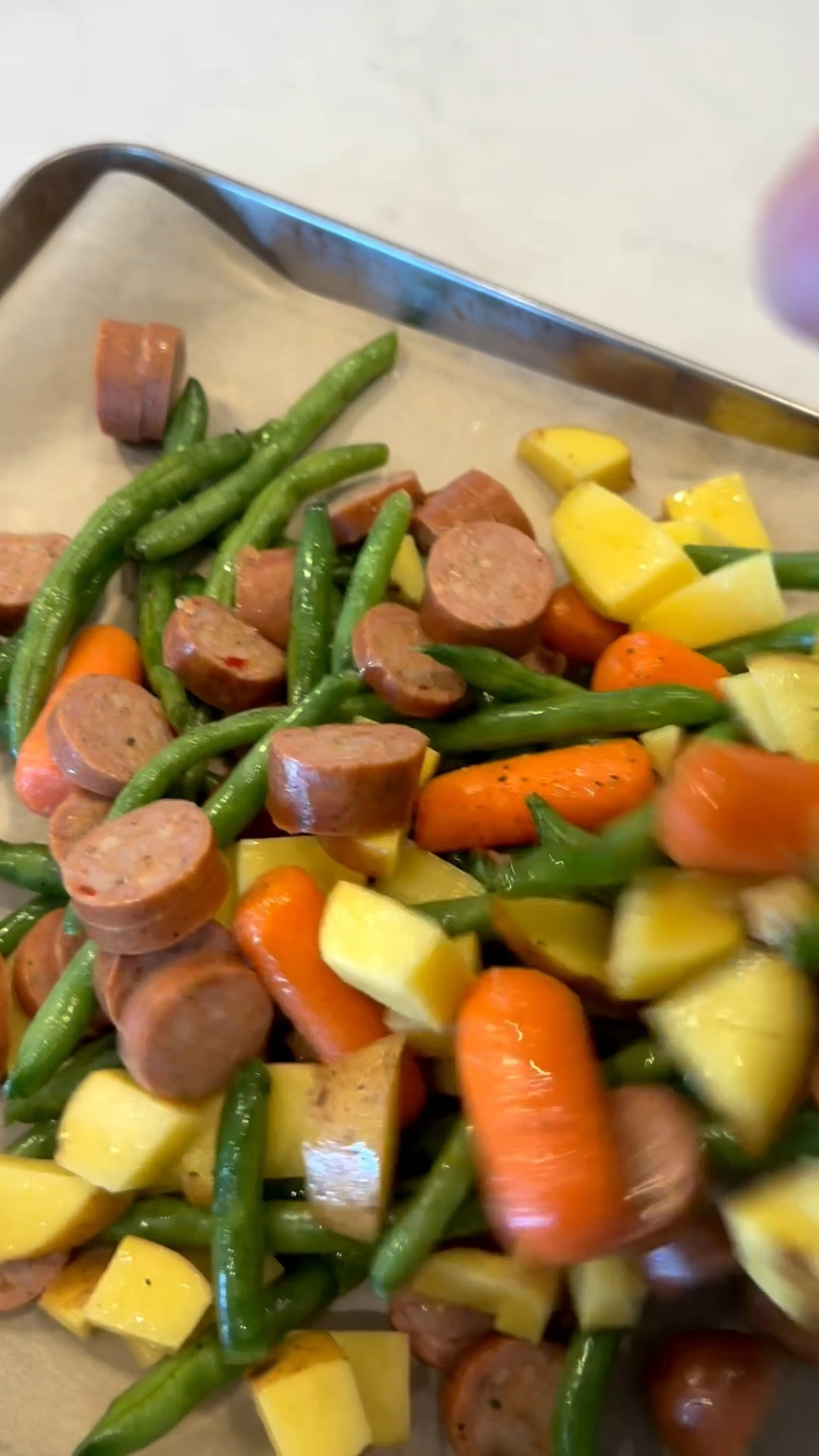 Easy dinners are everything in this season of life 🙌✨ I love a simple sheet pan meal that I can prep ahead of time and just pop in the oven on a busy weeknight. Minimal cleanup, nourishing ingredients, and dinner is done without the stress — it doesn’t get better than that! 🍽️🌿

#easymeals #weeknightdinner #momlife #healthyrecipes #sheetpandinner

#LTKdayinmylife #LTKmomlife #LTKHome