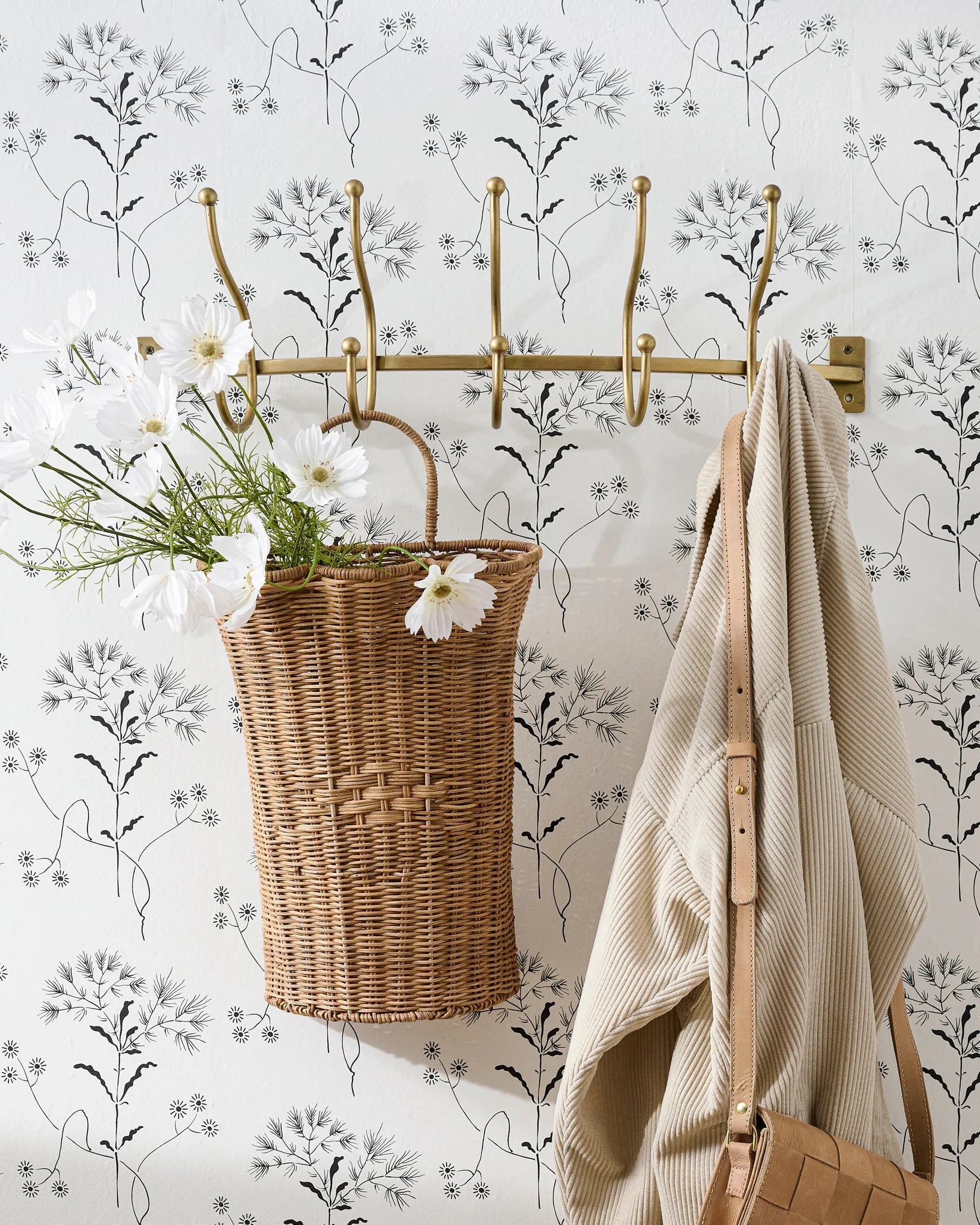 Woven Scalloped Wall Basket | Magnolia