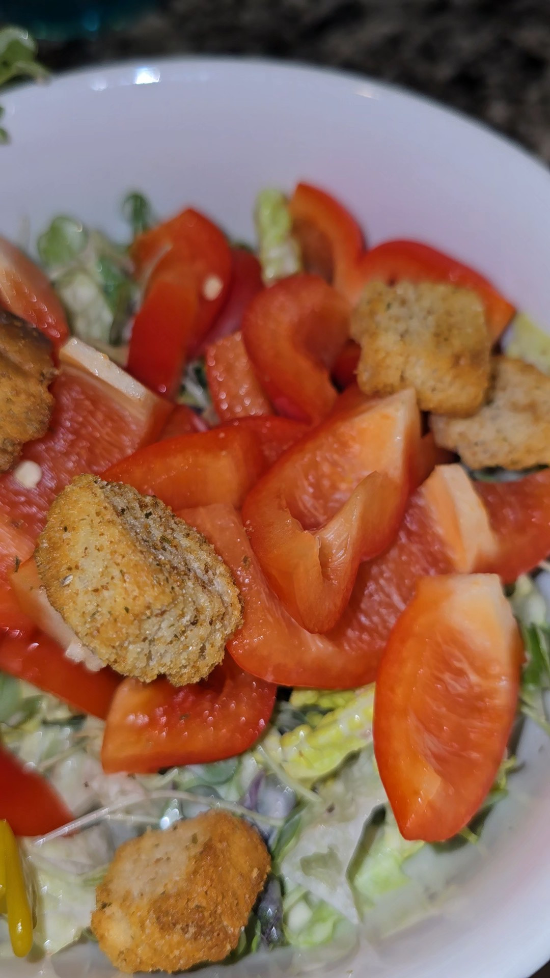 🥗 Clean ingredients matter — even in your salad dressing!One of my favorite easy upgrades for everyday meals is switching to better ingredient options. I’ve been loving this Caesar Salad made with Primal Kitchen Caesar Dressing — made with real ingredients, avocado oil, and no artificial additives 🙌Simple swaps like this help me feel better about what I’m feeding myself and my family 💛Do you check your food ingredient labels before buying? 👀👉 Shop my clean kitchen favorites in my LTK👉 Link in bio / LTK storefront#LTKCreator #CleanIngredients #HealthySwaps #PrimalKitchen #CaesarSalad #MomLifeEats #BetterChoices #LTKFood #IngredientAwareness #RealFood

#LTKdayinmylife #LTKmomlife #LTKstorytime