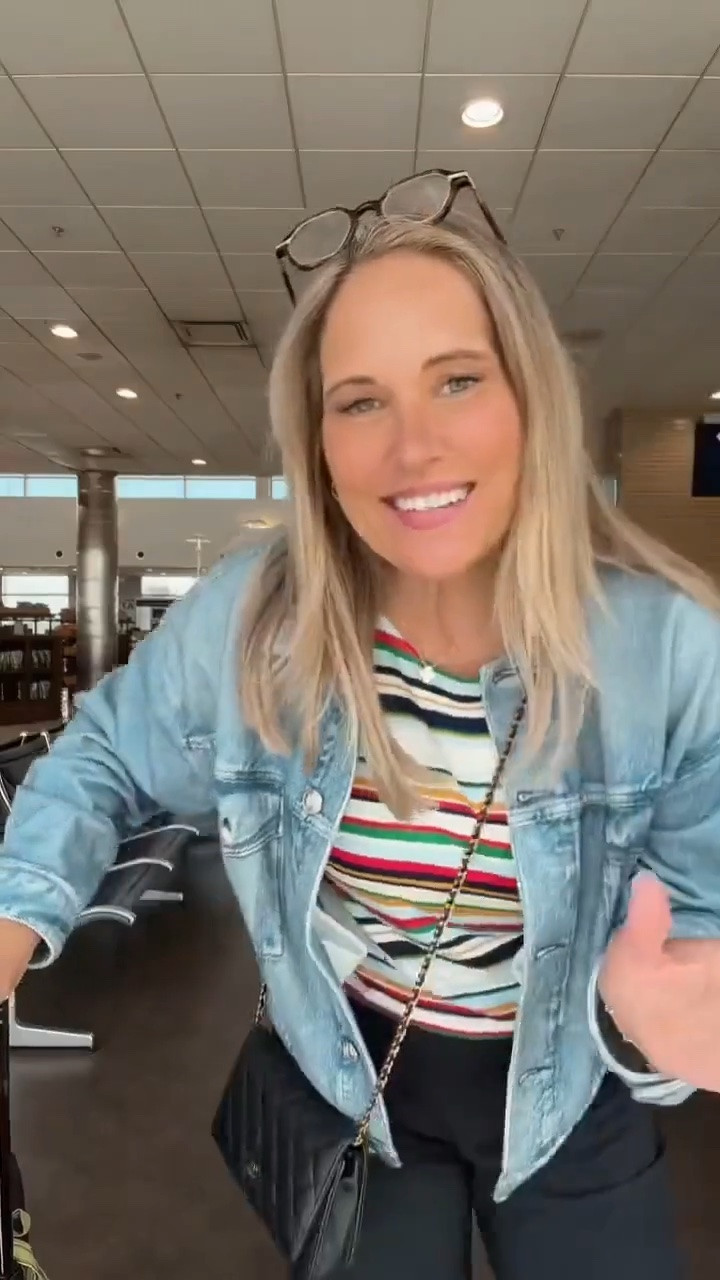 This is the kind of outfit we always want on travel days. It’s comfortable for an early flight, cute enough for dinner, and still looks good after a full day out. When we need one outfit that works from morning to night, this is an easy favorite.

#LTKootd #LTKgrwm #LTKdayinmylife