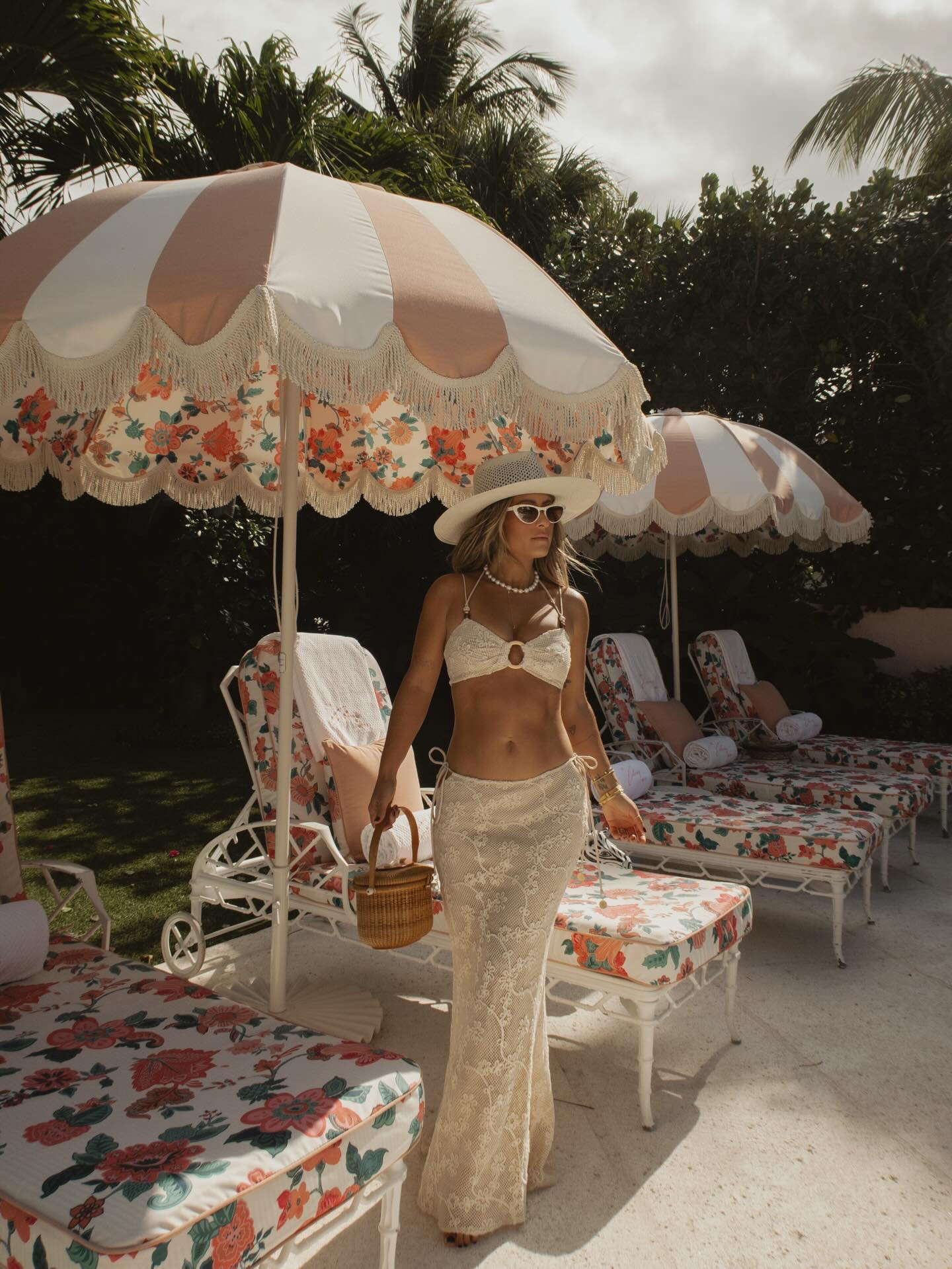 why aren’t more maxi skirts mermaid shaped?! xx 

#LTKootd #LTKSeasonal #LTKPetite