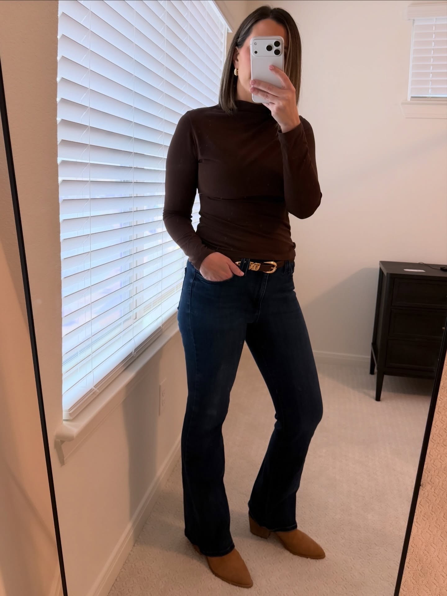 This top is that good. The perfect fitted layer that’s flattering, polished, and easy to style with literally everything. I paired it with dark flares and a belt for a simple chic look, but it works just as well under blazers, sweaters, or on its own. Safe to say I need this in every color! The best part? It’s under $30!

Mom style, affordable fashion, work looks, business casual, everyday looks

#ltkfashion
#chicstyle

#LTKfindsunder50 #LTKstyletip #LTKsalealert
