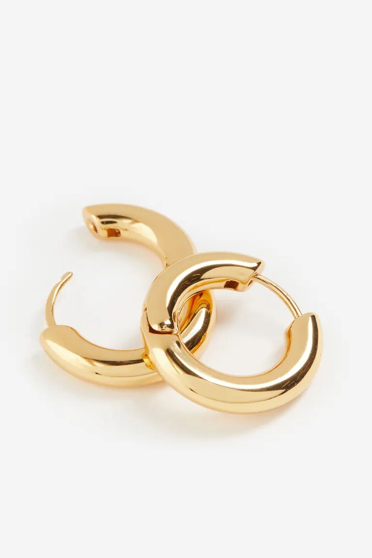 Gold-plated hoop earrings | H&M (UK, MY, IN, SG, PH, TW, HK)