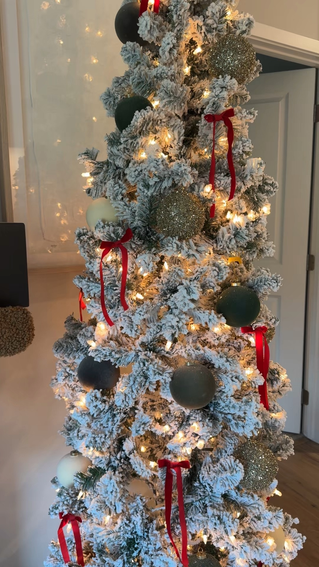 Christmas tree decor

#LTKHome #LTKSeasonal #LTKHoliday